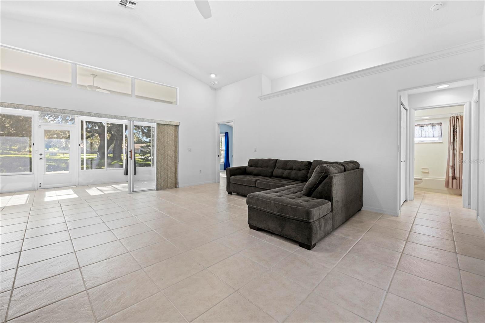 WELLINGTON AT SEVEN HILLS PH5A - Residential