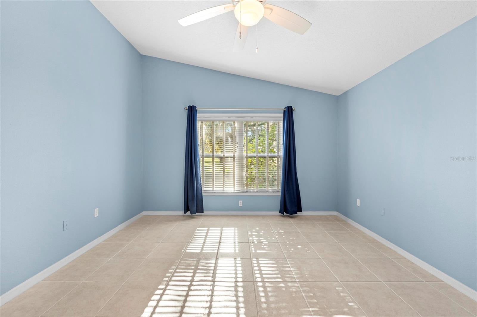 WELLINGTON AT SEVEN HILLS PH5A - Residential