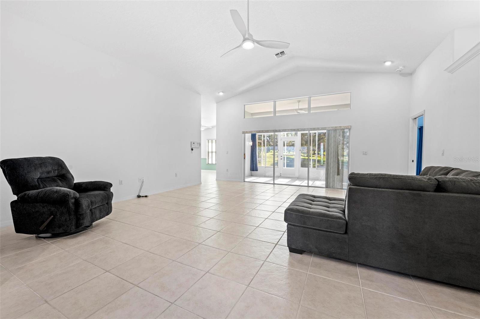 WELLINGTON AT SEVEN HILLS PH5A - Residential