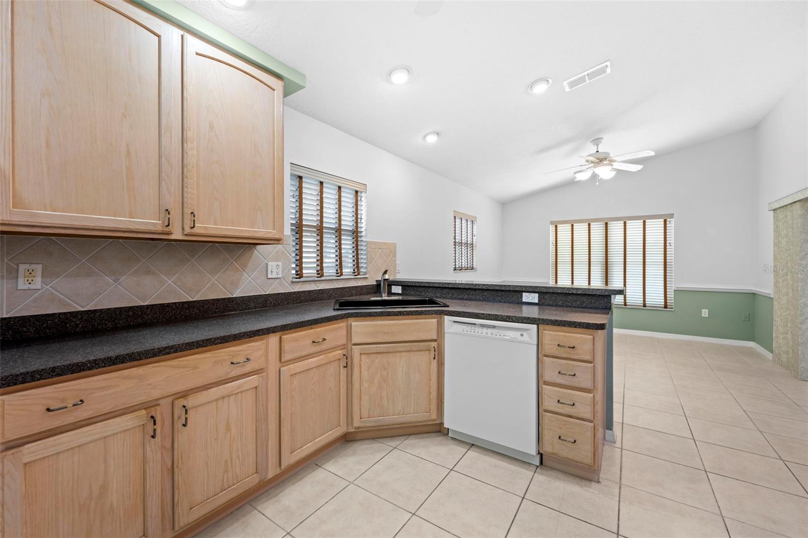 WELLINGTON AT SEVEN HILLS PH5A - Residential