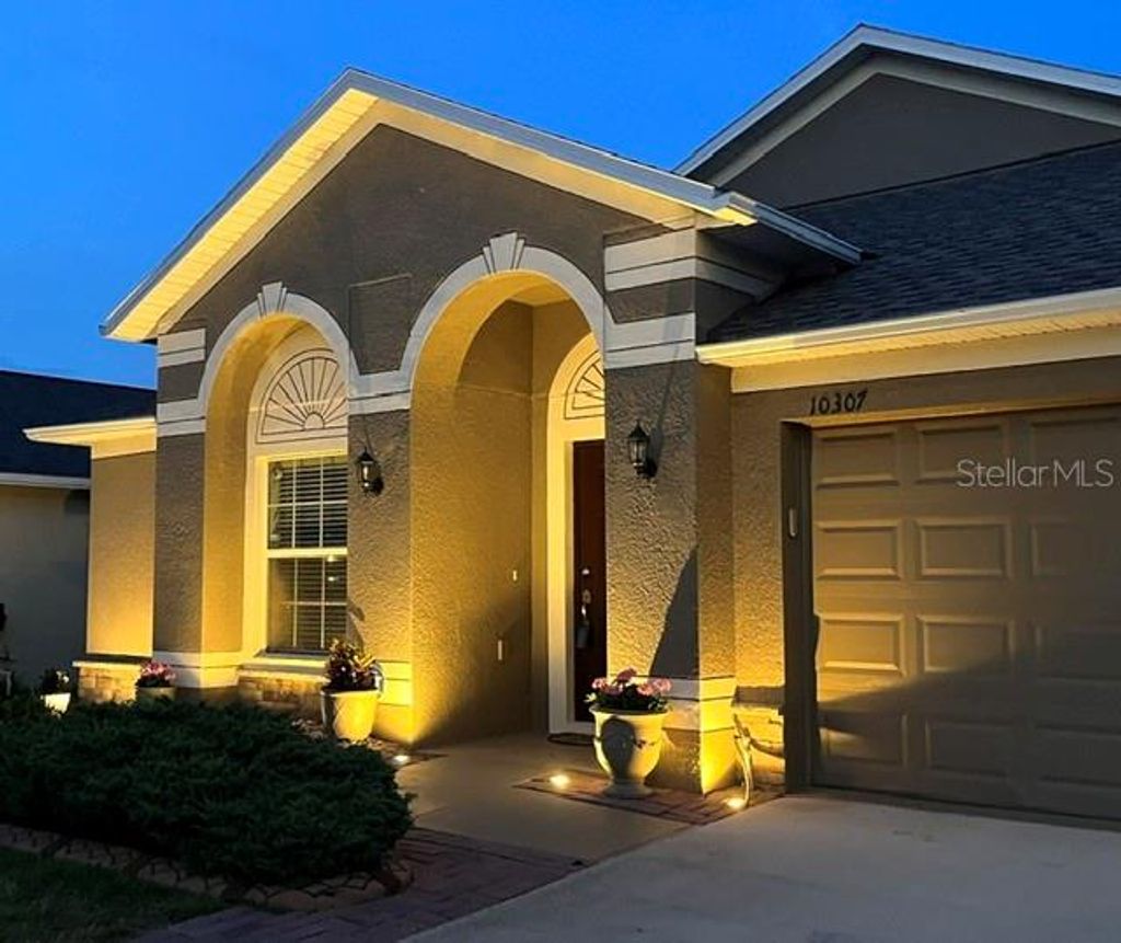 Photo of 10307 Summer Azure Drive, Riverview, FL 33578 (MLS # TB8523101)
