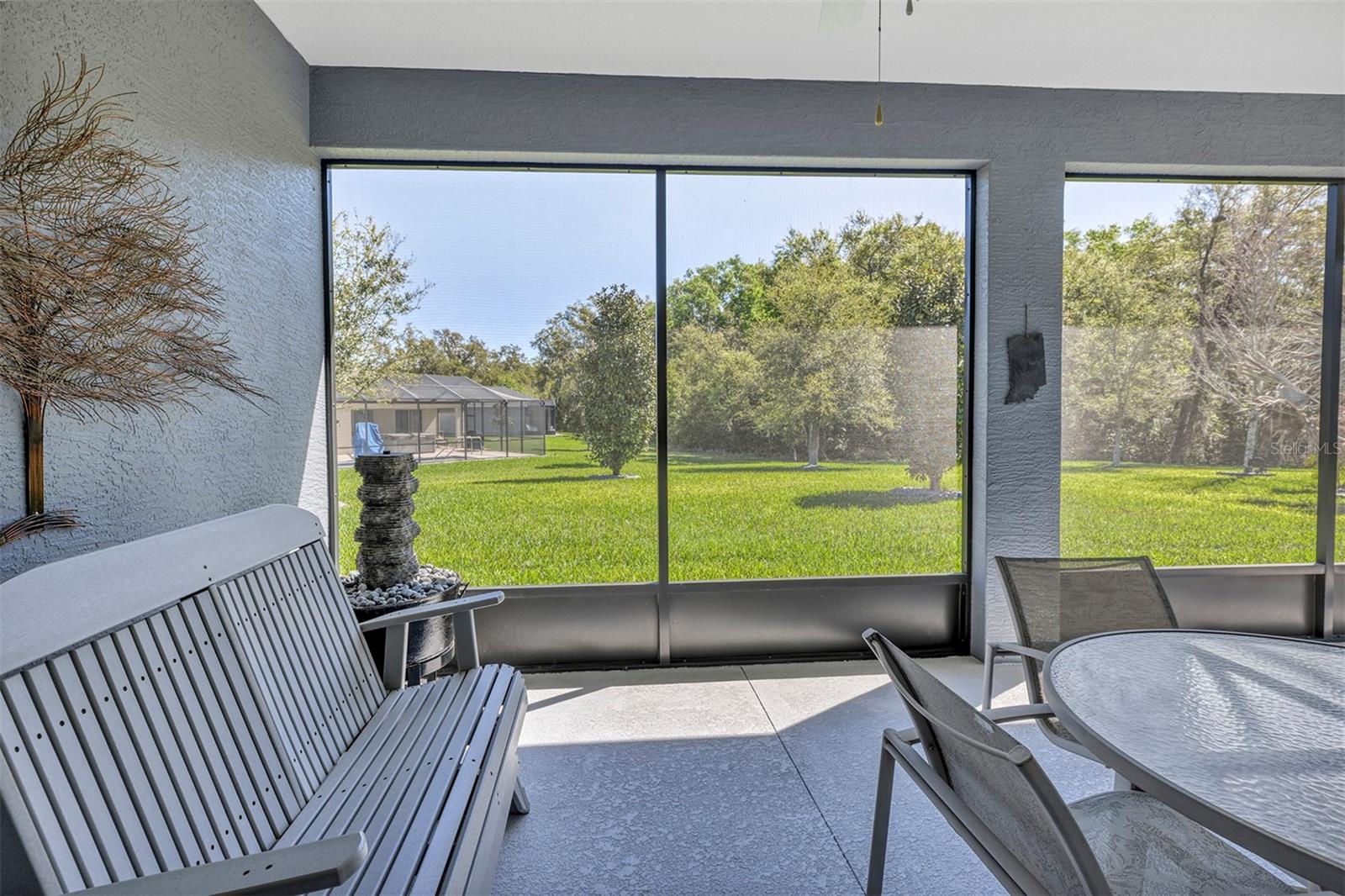 ARLINGTON RIDGE - Residential