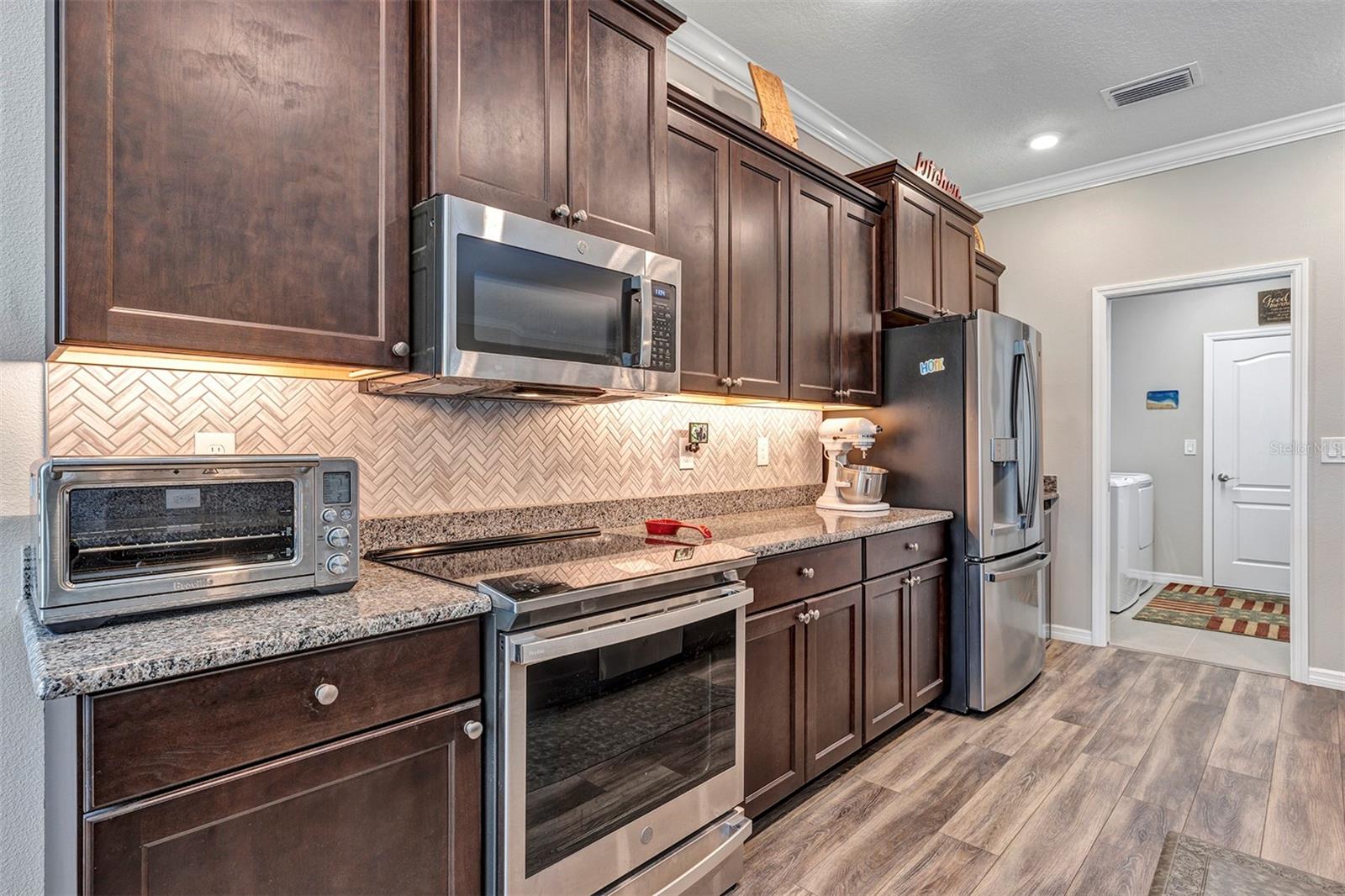 ARLINGTON RIDGE - Residential