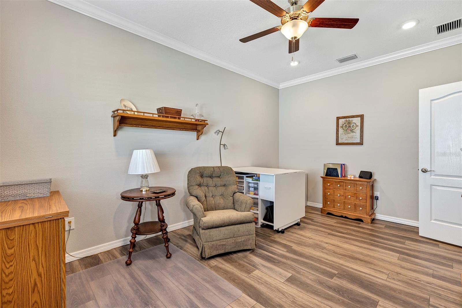 ARLINGTON RIDGE - Residential