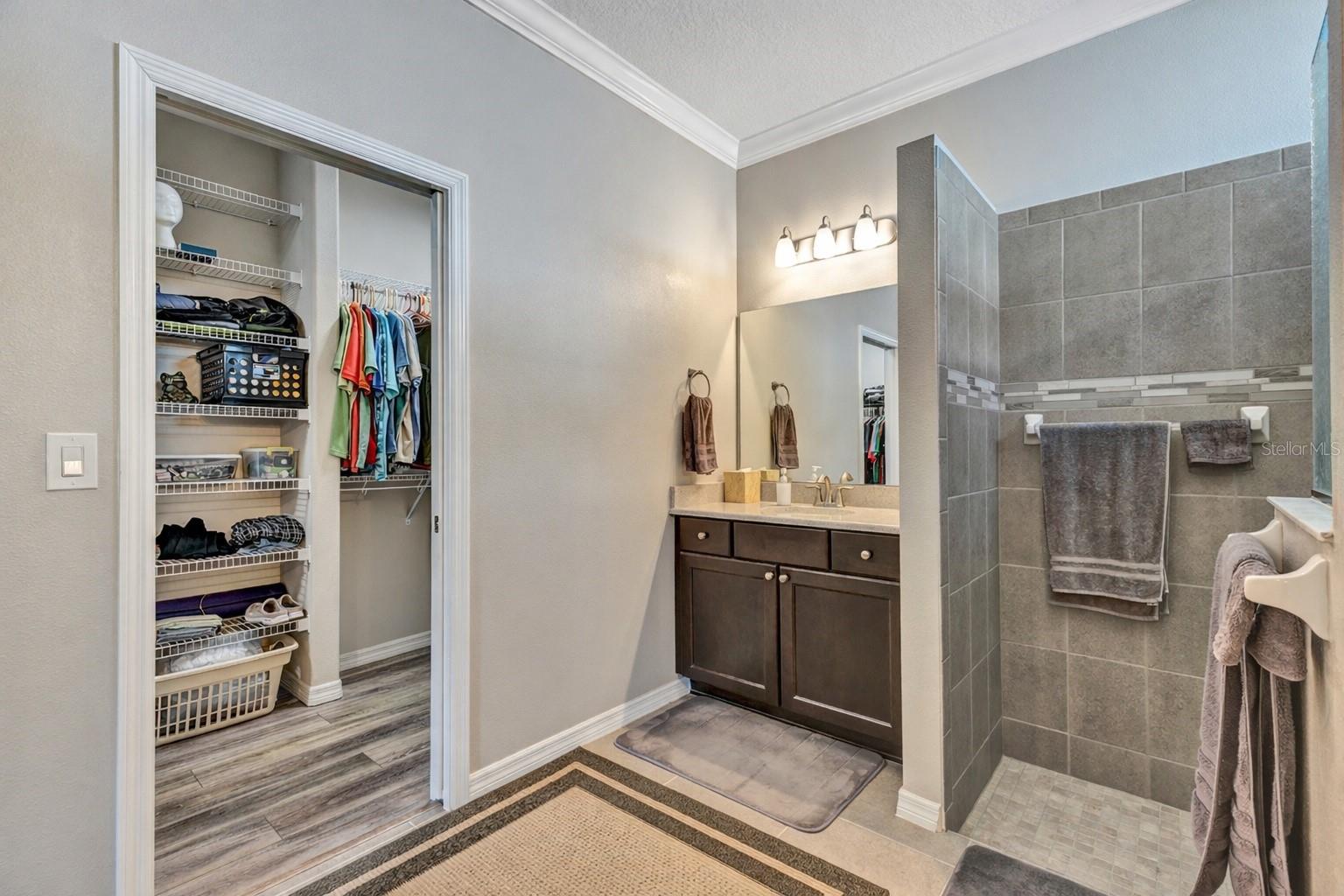 ARLINGTON RIDGE - Residential