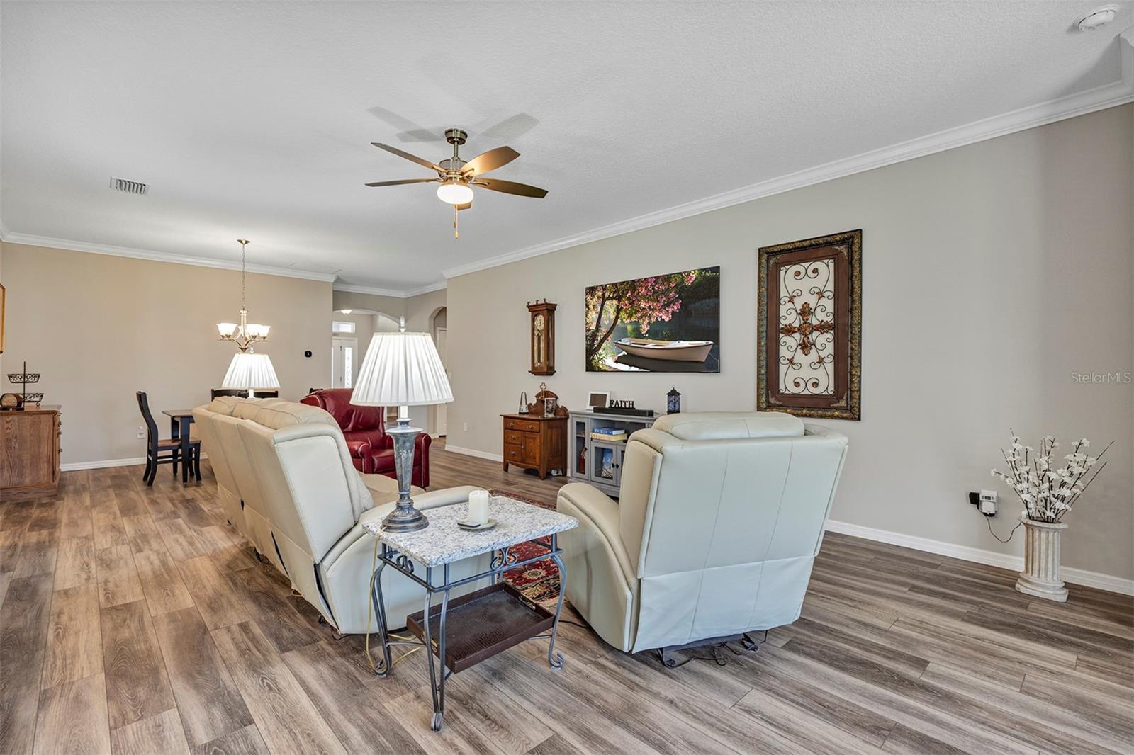 ARLINGTON RIDGE - Residential