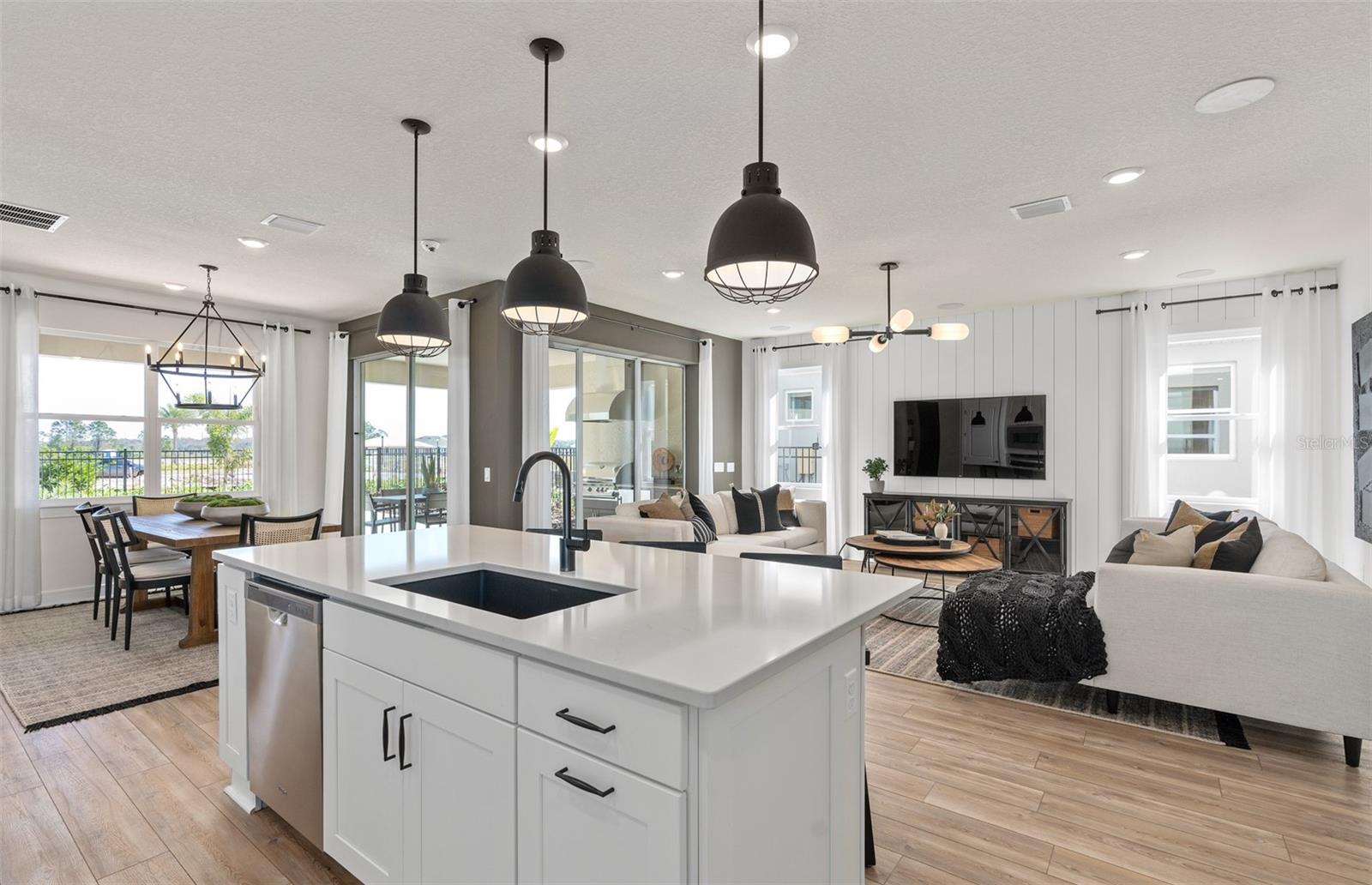 DEL WEBB OASIS - Residential