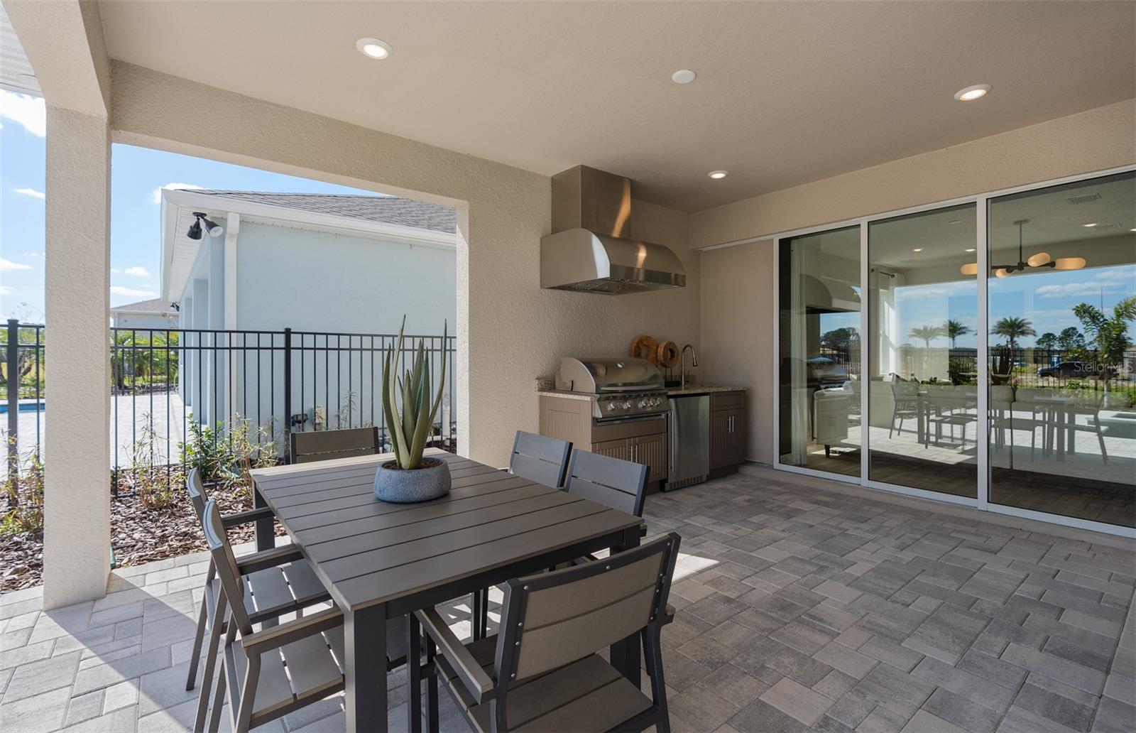 DEL WEBB OASIS - Residential