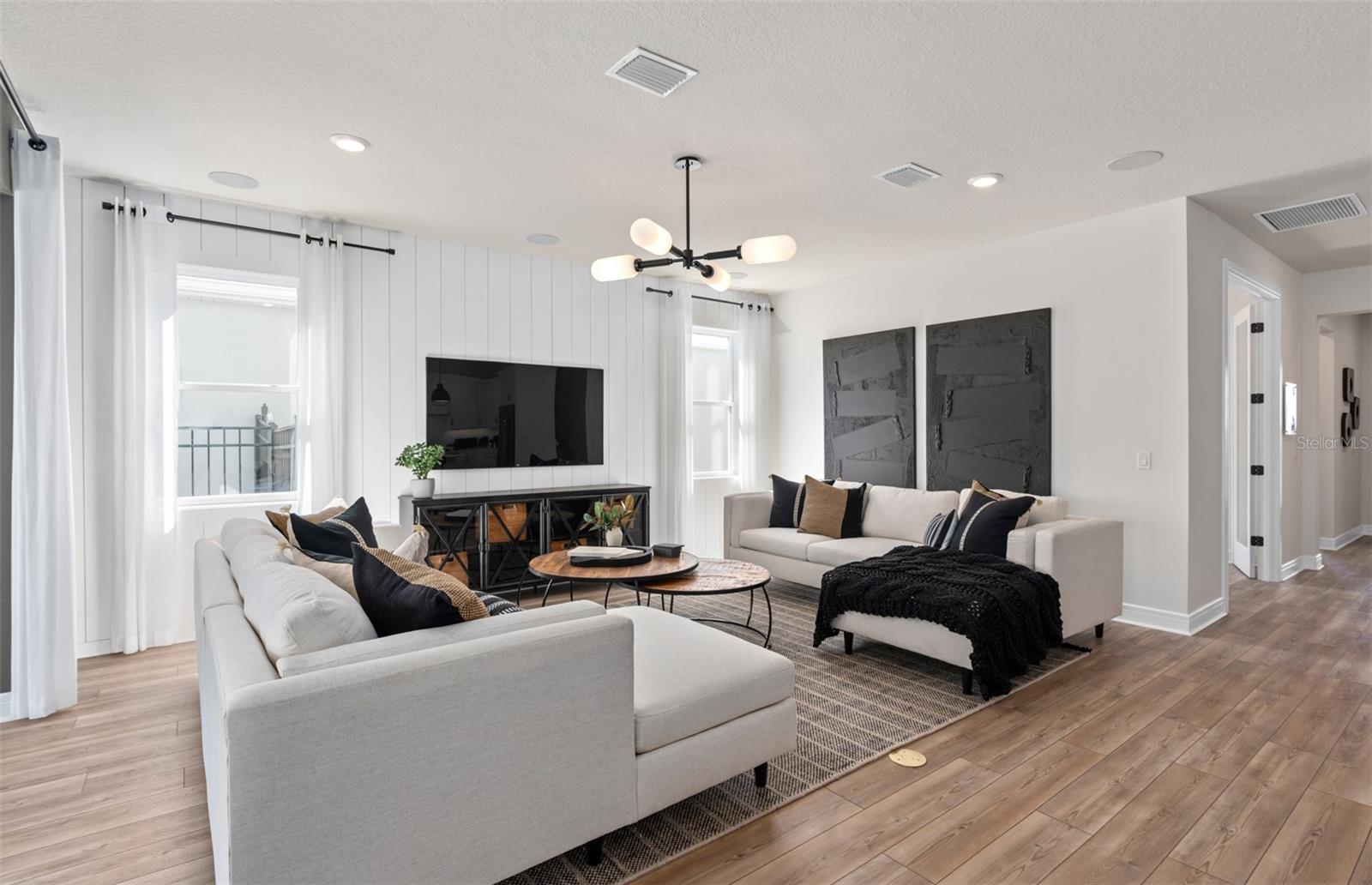 DEL WEBB OASIS - Residential