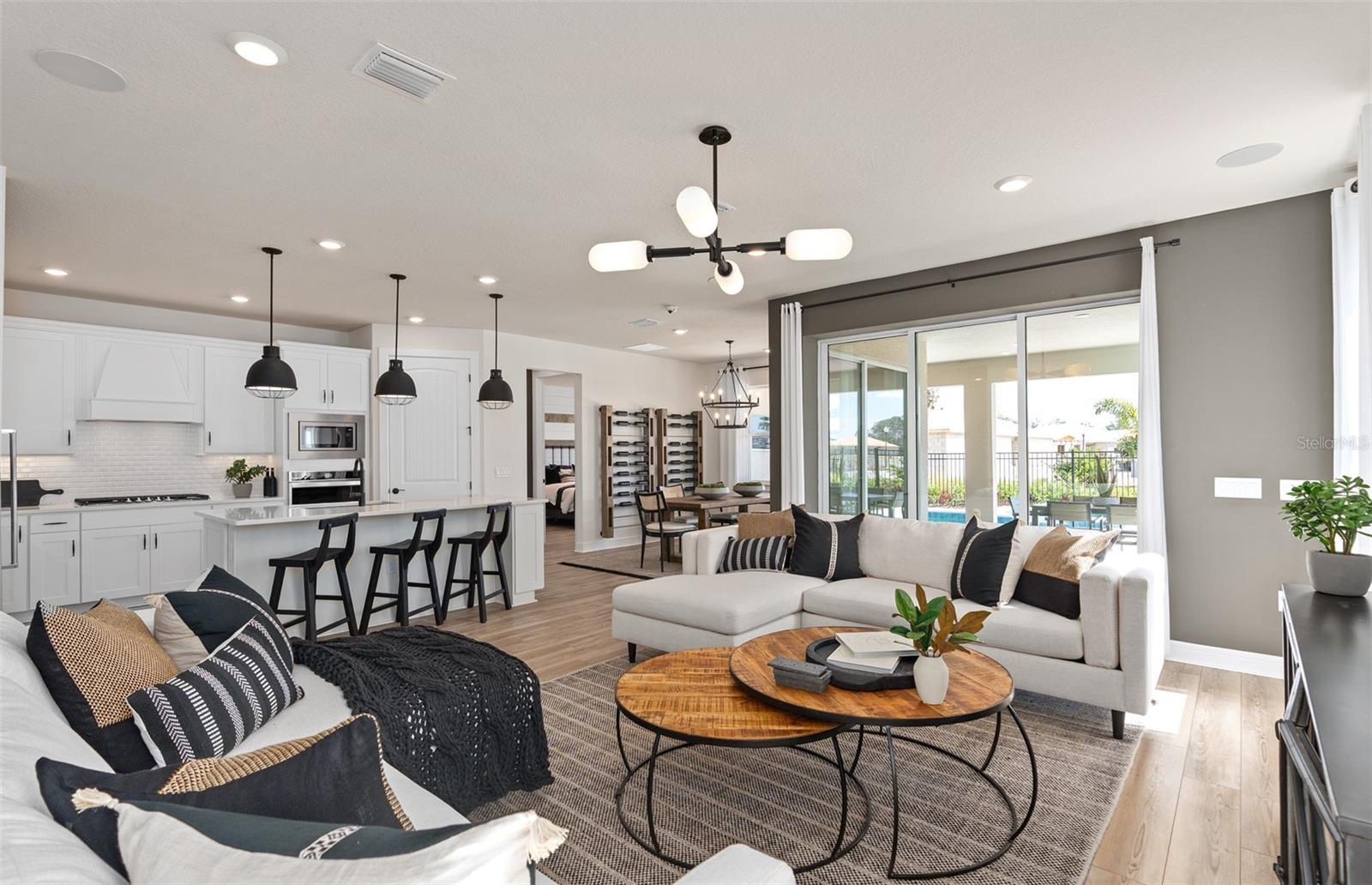 DEL WEBB OASIS - Residential