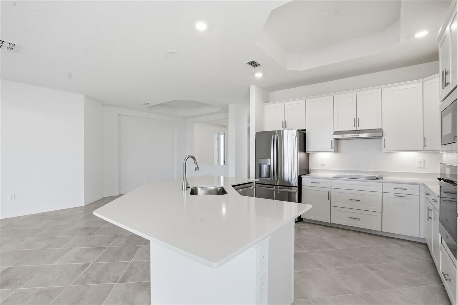 WELLEN PARK GOLF & COUNTRY CLUB - Residential