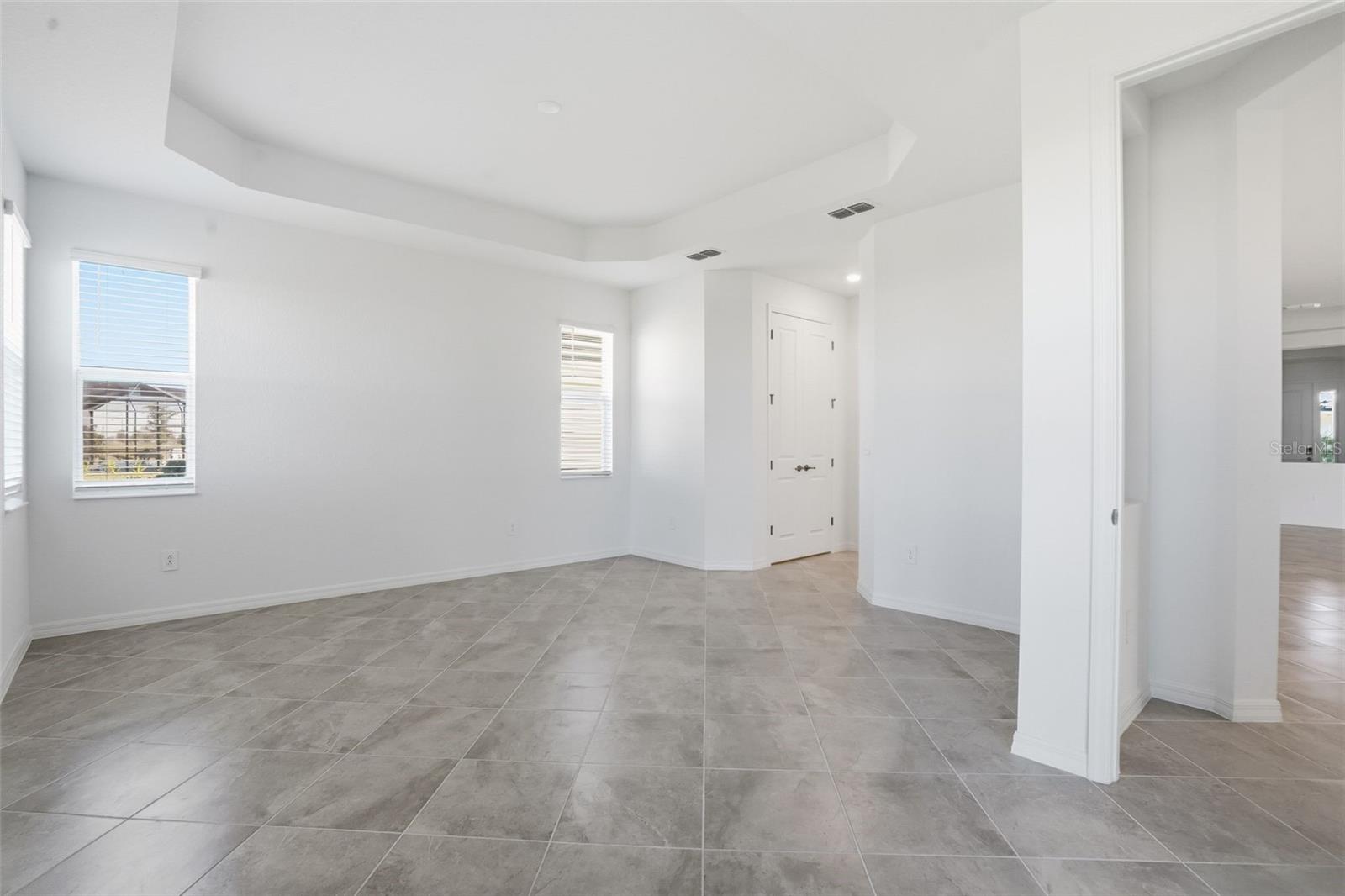 WELLEN PARK GOLF & COUNTRY CLUB - Residential