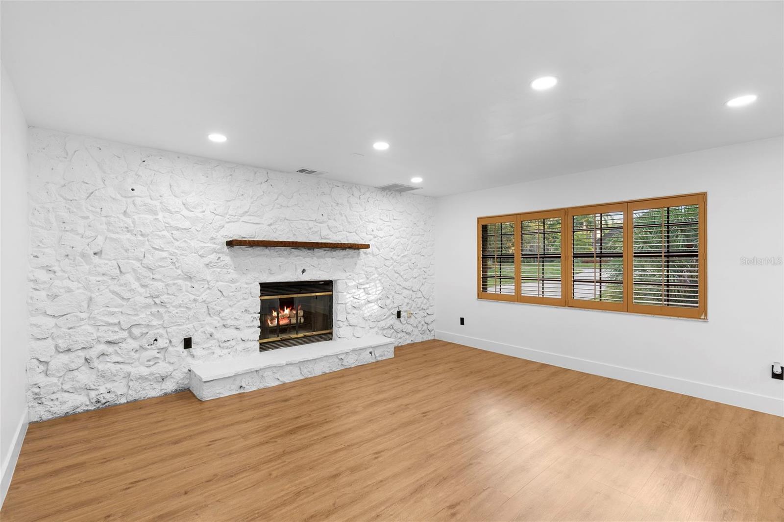 WINDERMERE TOWN - Residential
