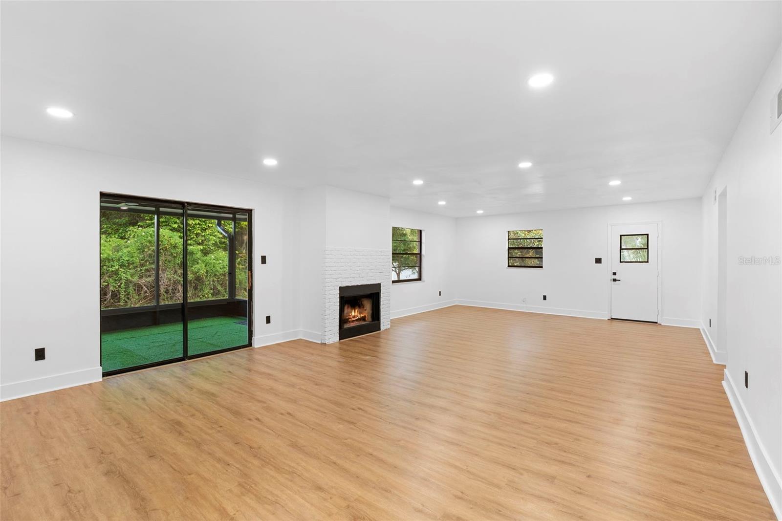 WINDERMERE TOWN - Residential