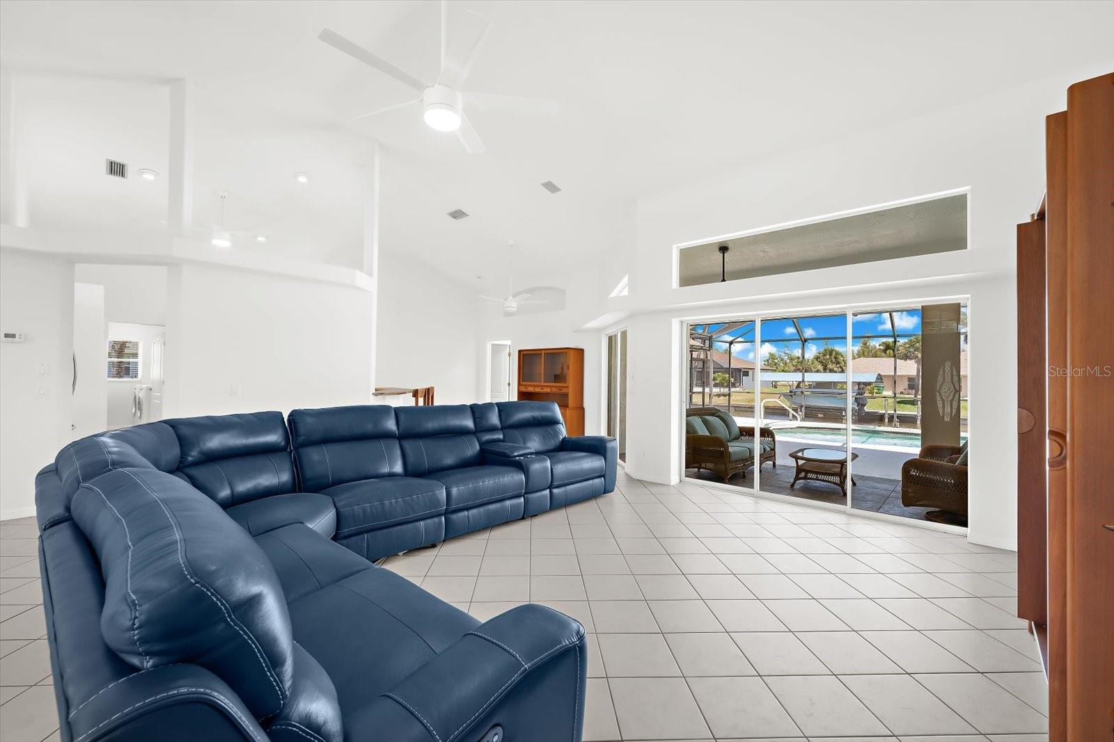 10490 SUNBURY DRIVE