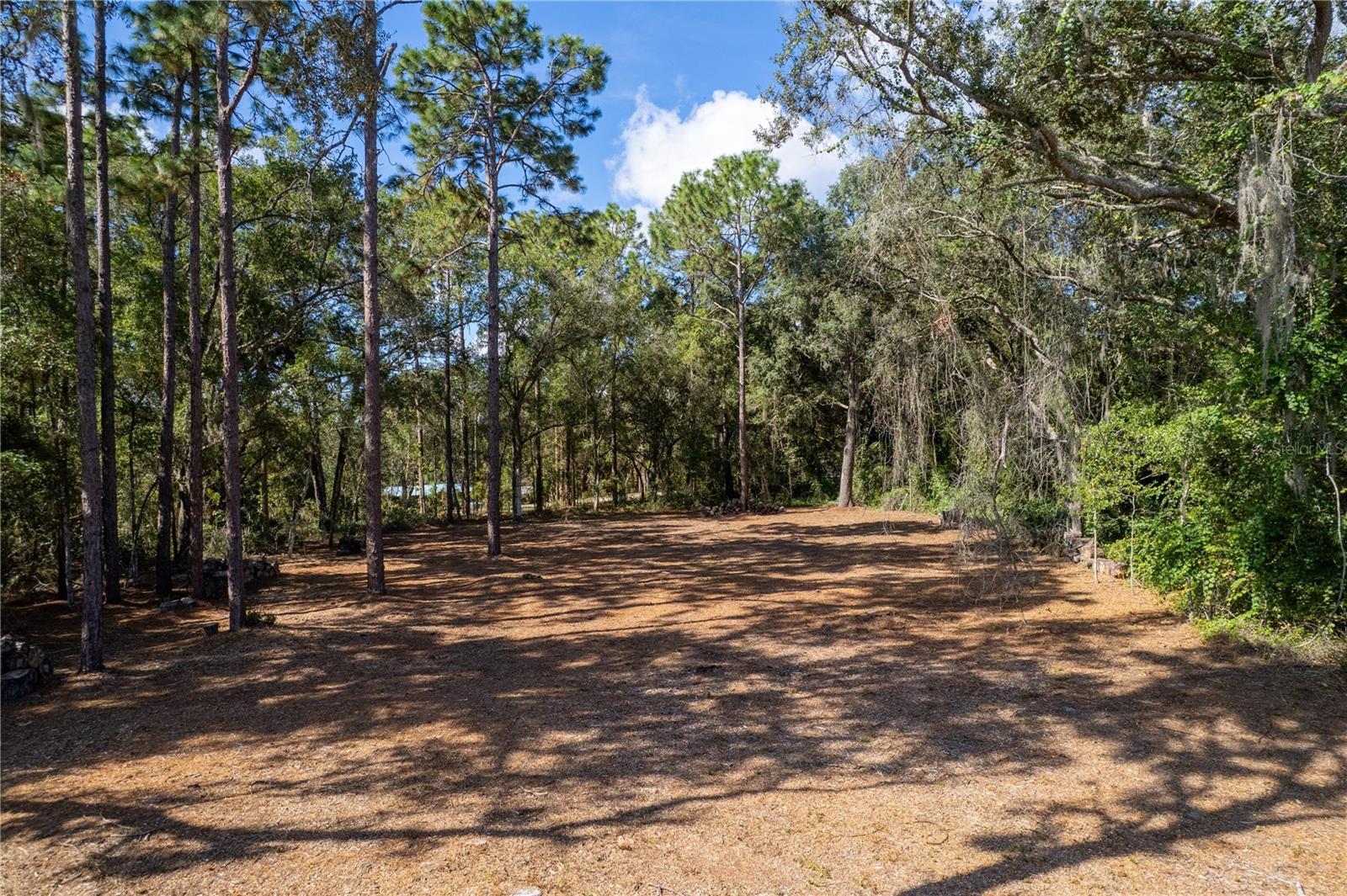 WOODS AND LKS SUB - Land