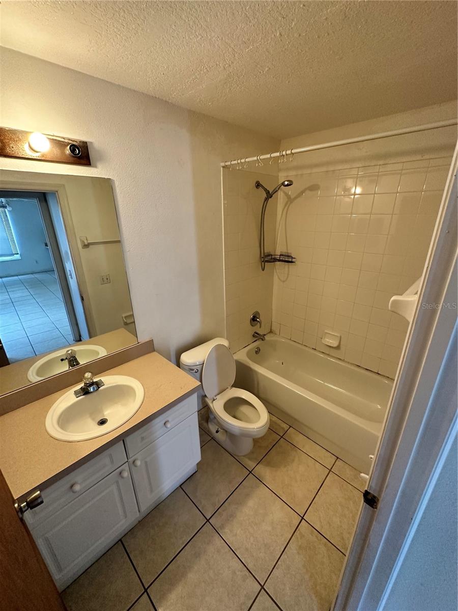 ISLAND CLUB WEST PH 1 - Residential Lease