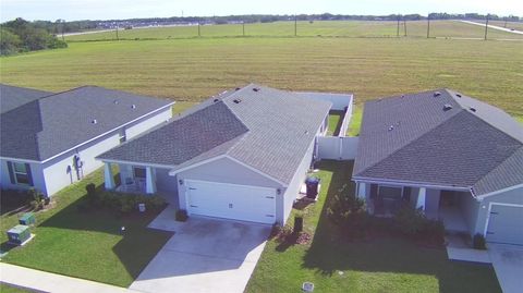 A home in AUBURNDALE