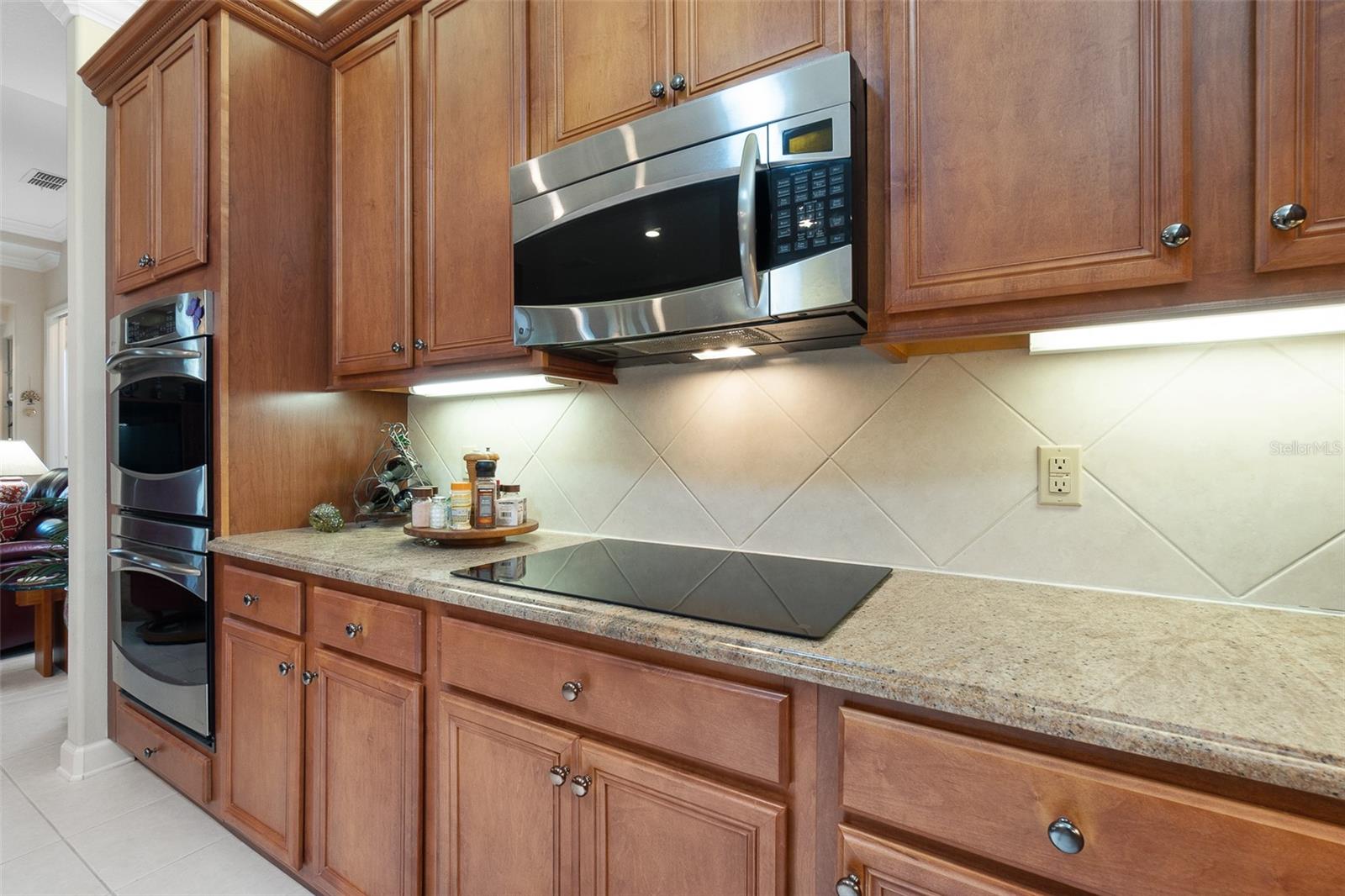 WESTMINSTER LANDING PH 01 - Residential