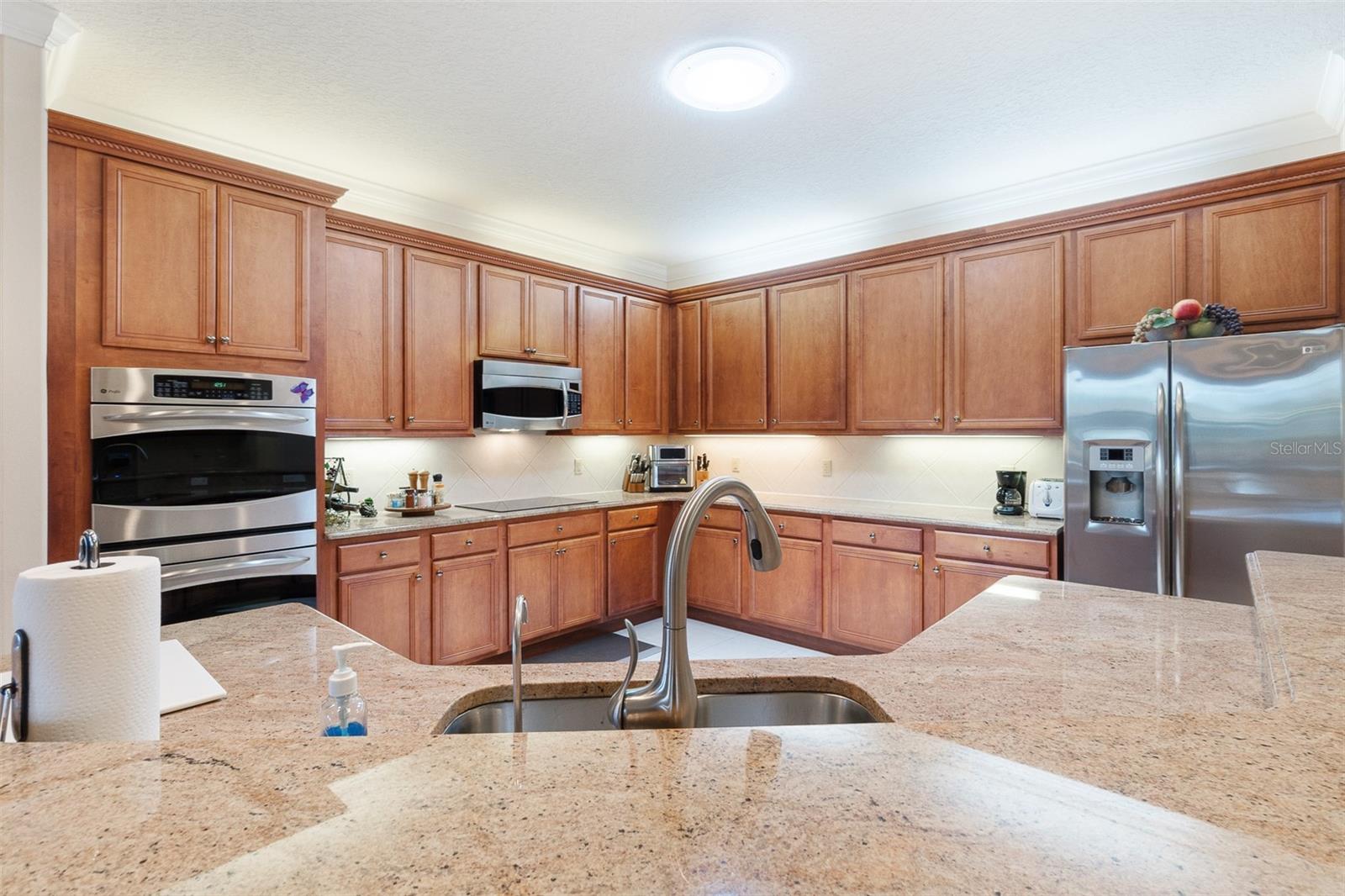 WESTMINSTER LANDING PH 01 - Residential