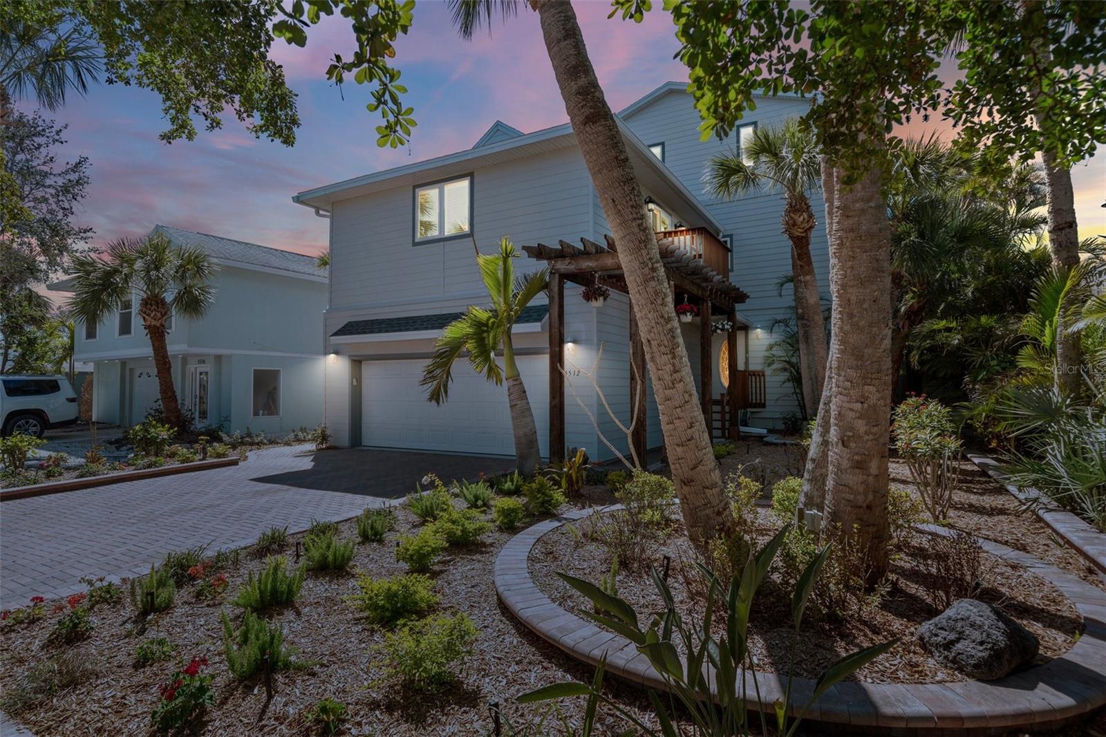 5512 AVENIDA DEL MARE
