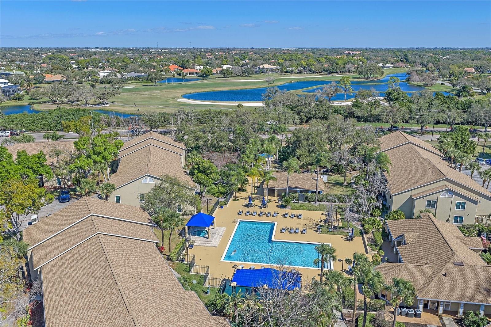 VINTAGE GRAND - Residential