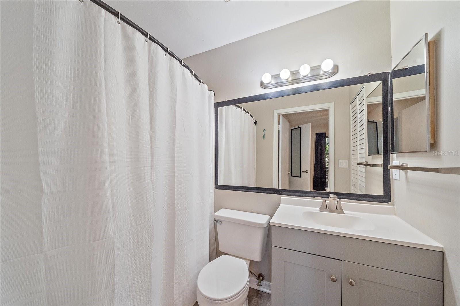 VINTAGE GRAND - Residential