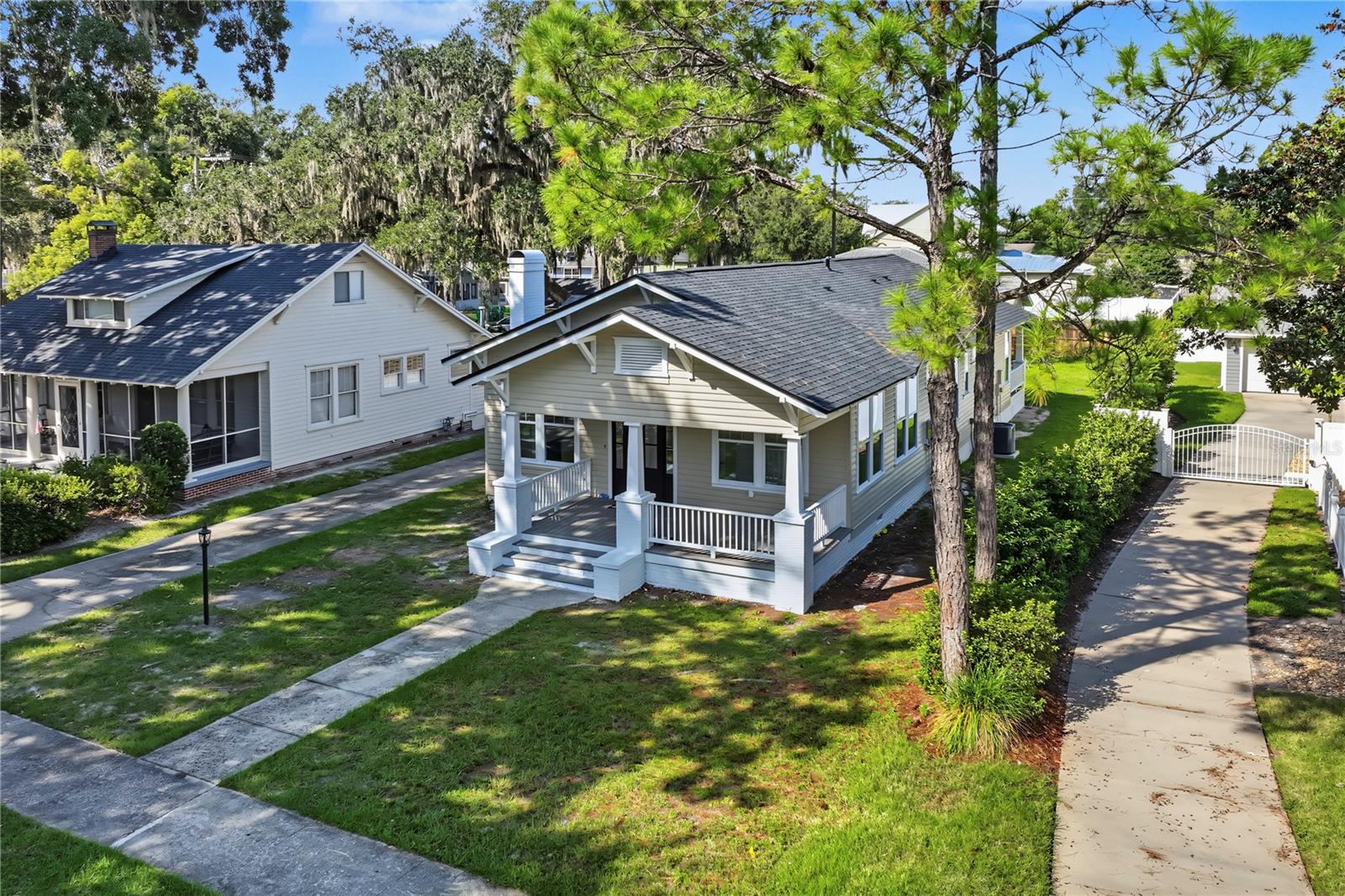 206 N HIGHLAND AVENUE