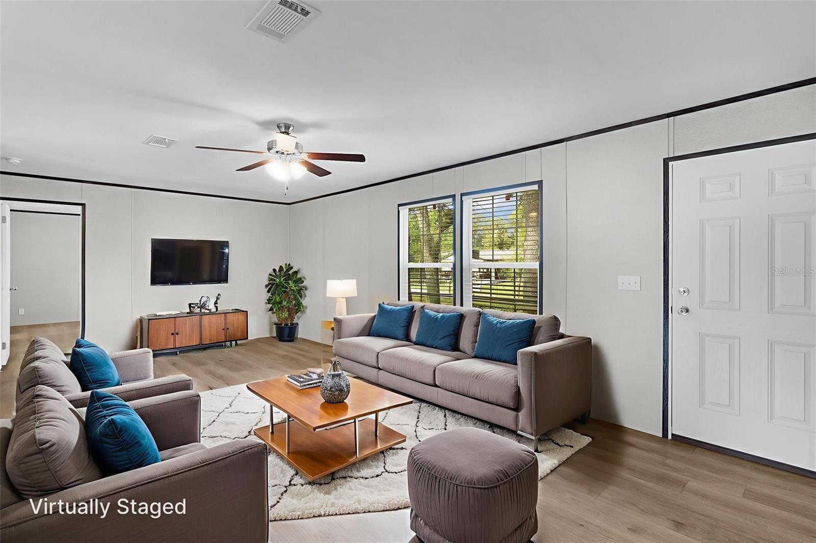 ROYAL OAKS RETREATS - Residential