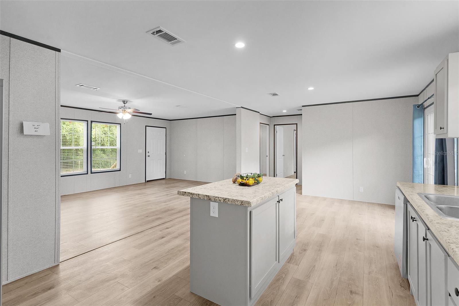 ROYAL OAKS RETREATS - Residential