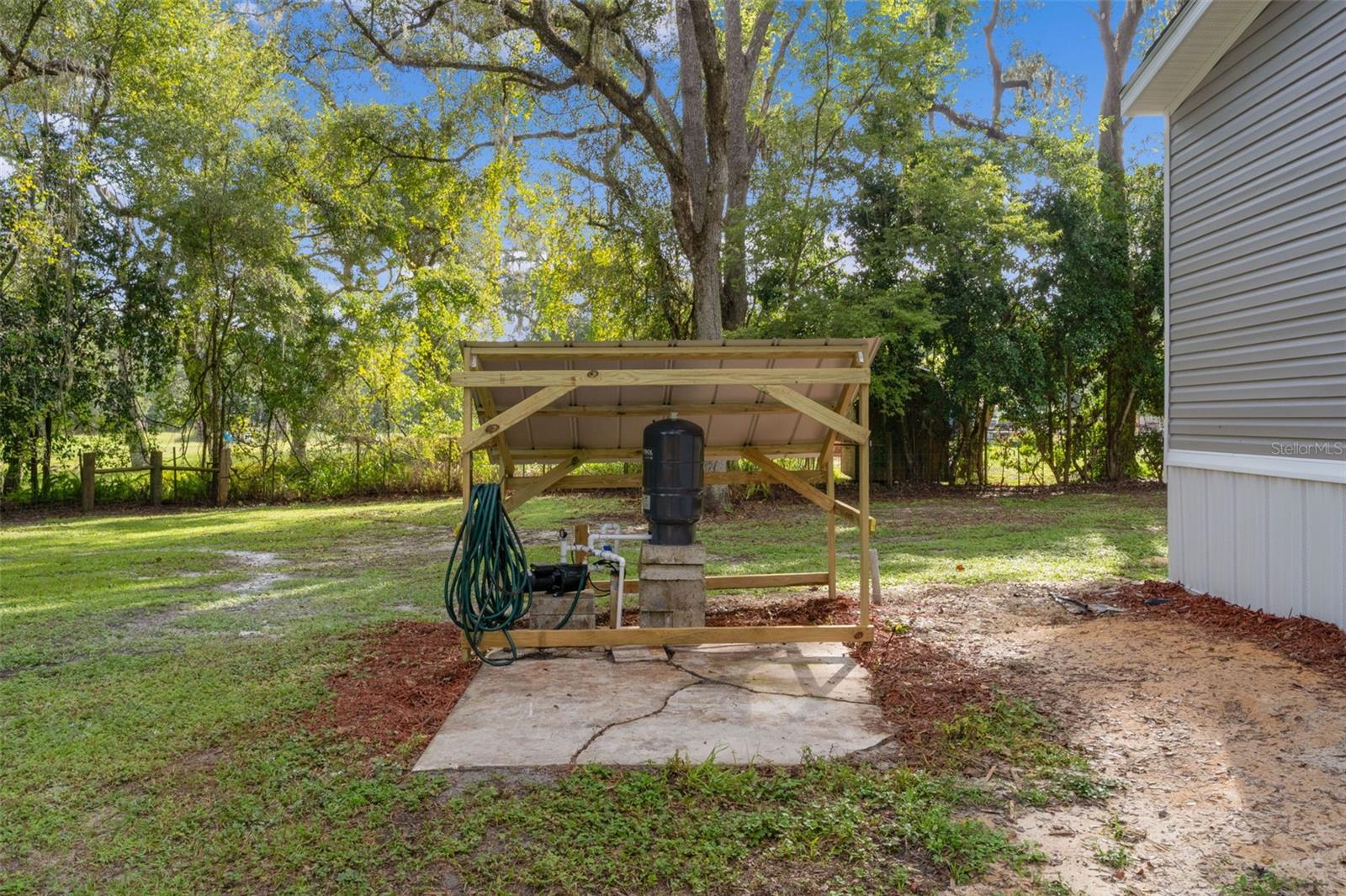 ROYAL OAKS RETREATS - Residential