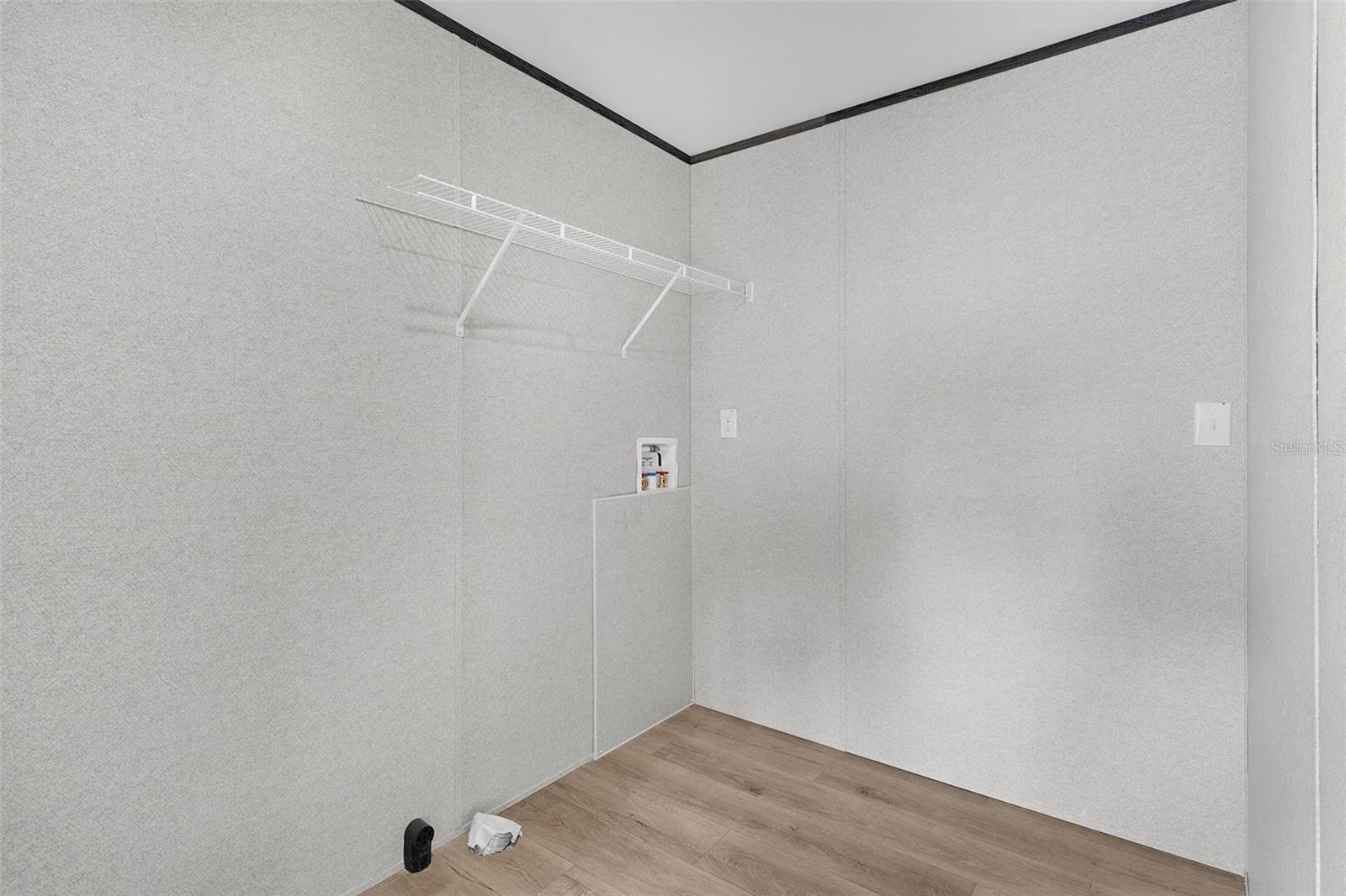 ROYAL OAKS RETREATS - Residential