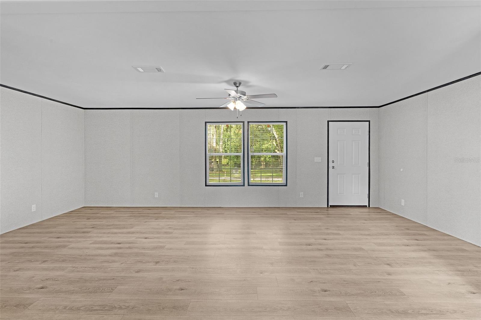 ROYAL OAKS RETREATS - Residential