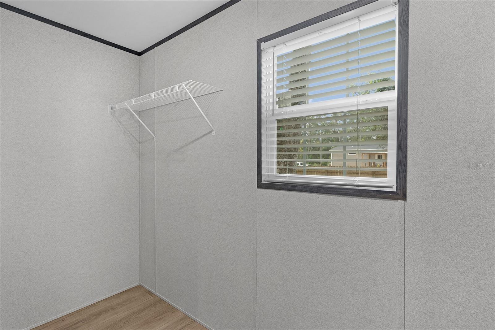 ROYAL OAKS RETREATS - Residential