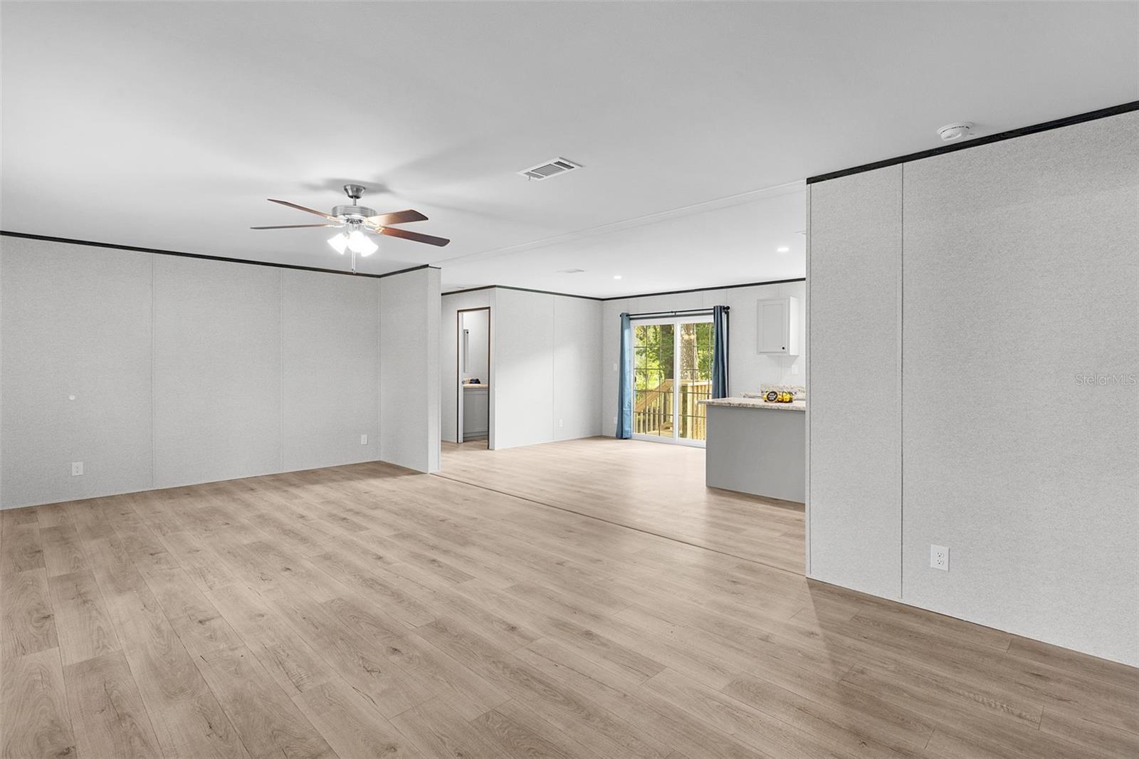 ROYAL OAKS RETREATS - Residential