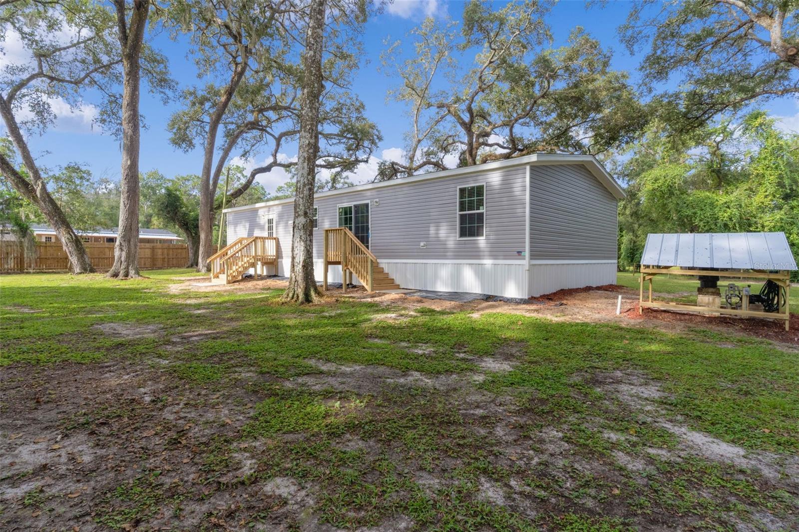 ROYAL OAKS RETREATS - Residential