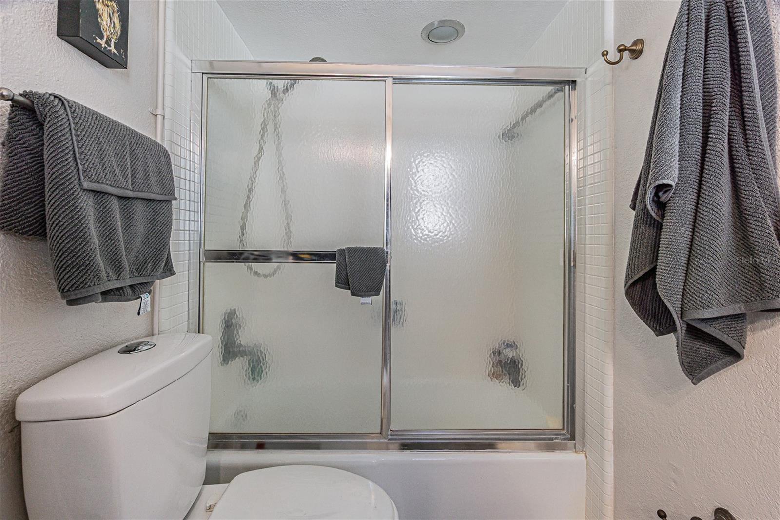 SPANISH OAKS - Residential