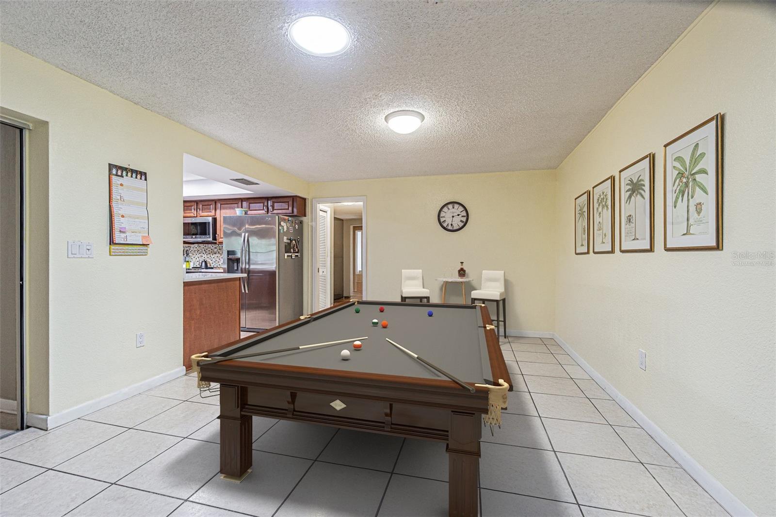 SPANISH OAKS - Residential