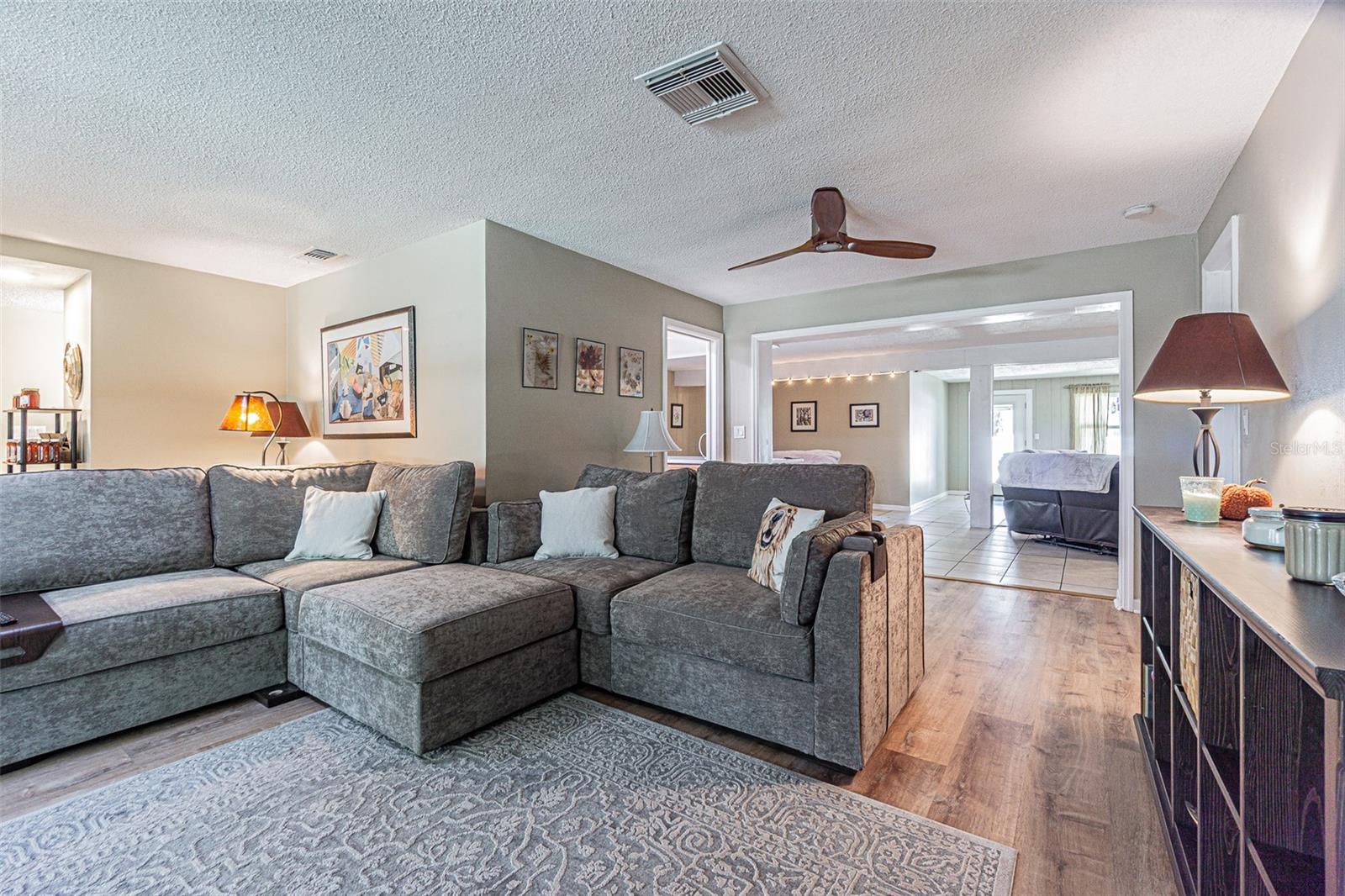 SPANISH OAKS - Residential