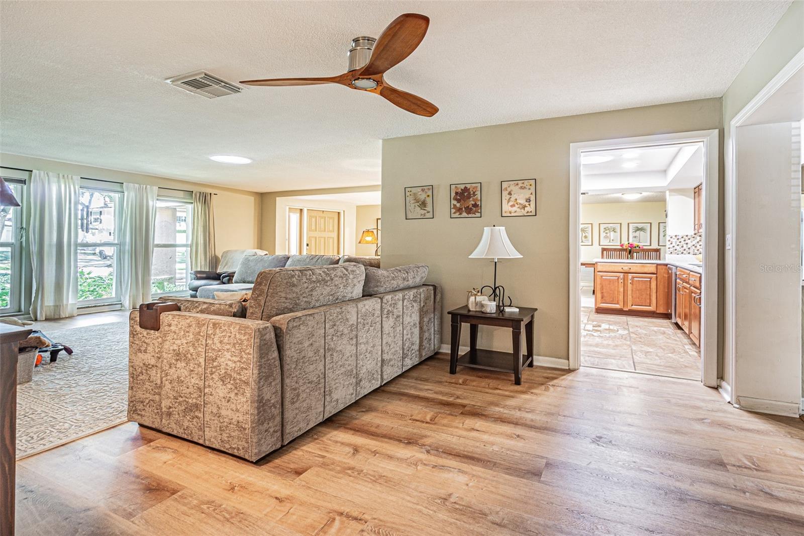 SPANISH OAKS - Residential