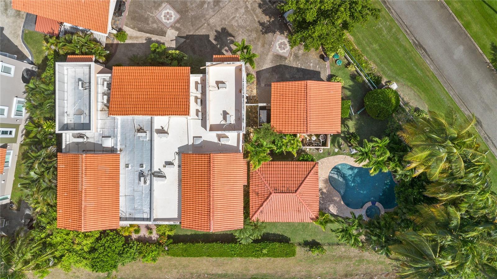 FLAMBOYAN GREENS - Residential