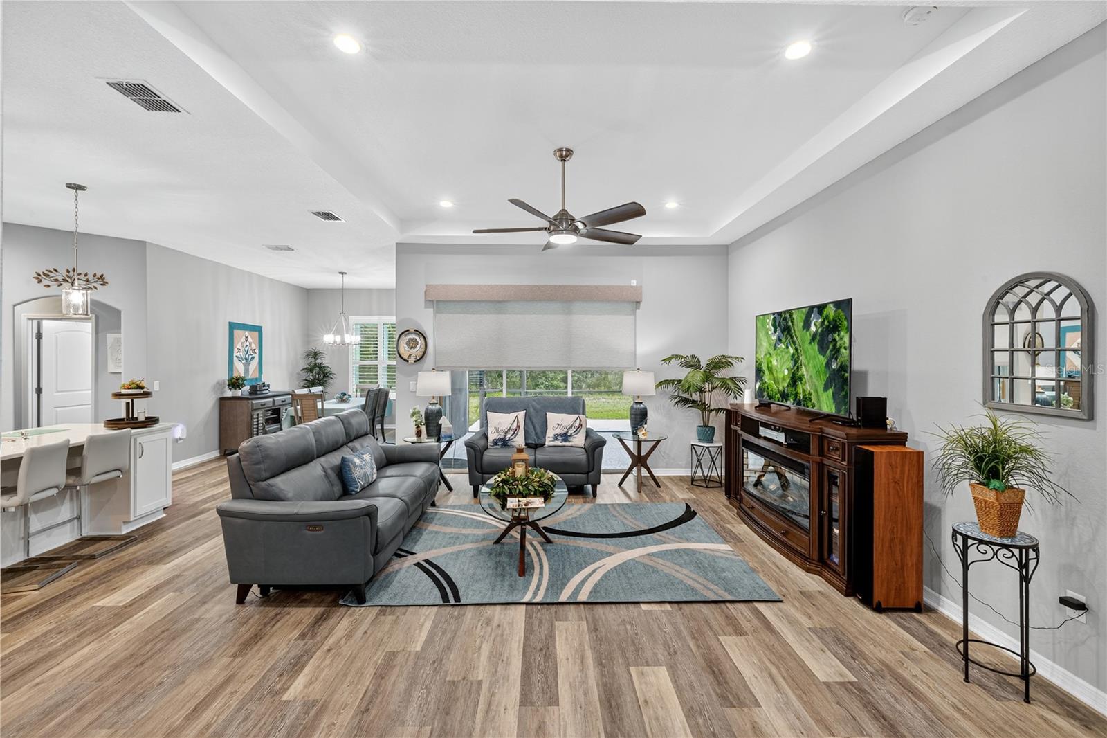 17 PLUMBAGO COURT