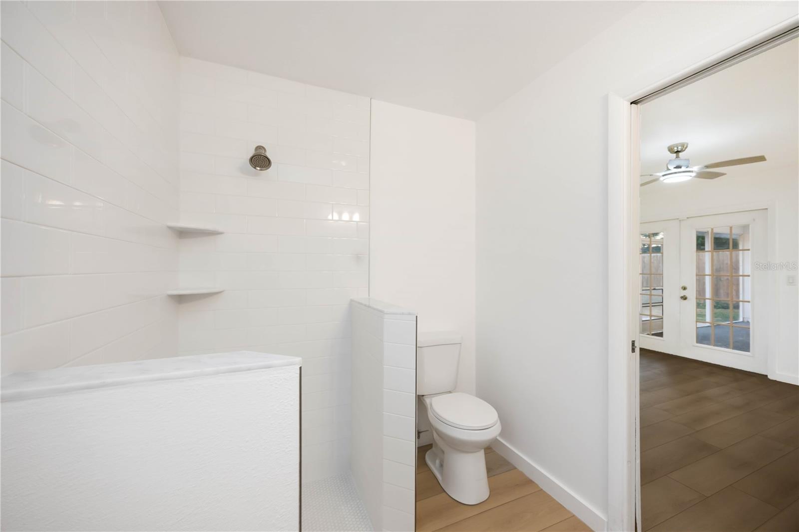 LAKE SARASOTA - Residential