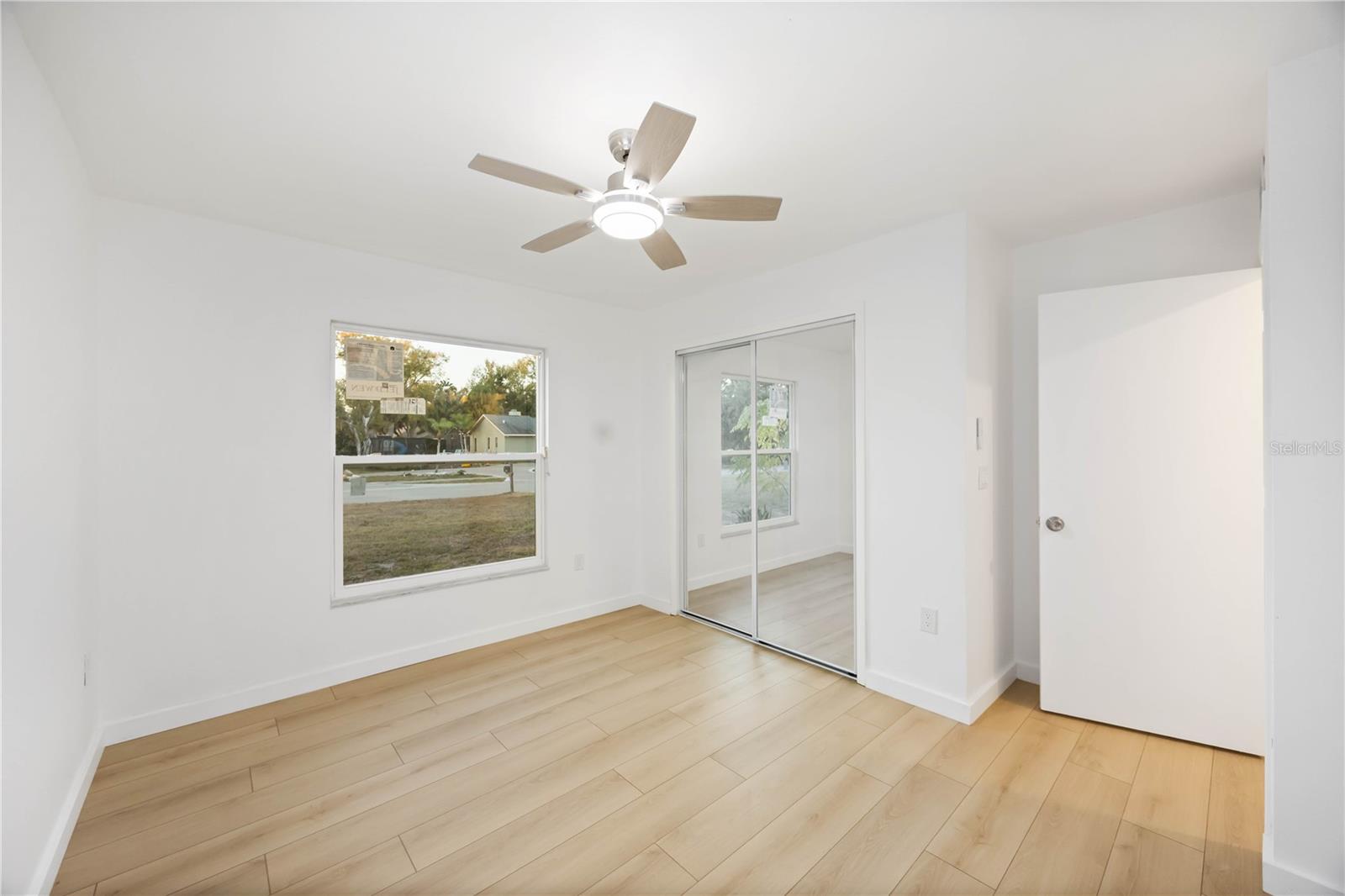 LAKE SARASOTA - Residential