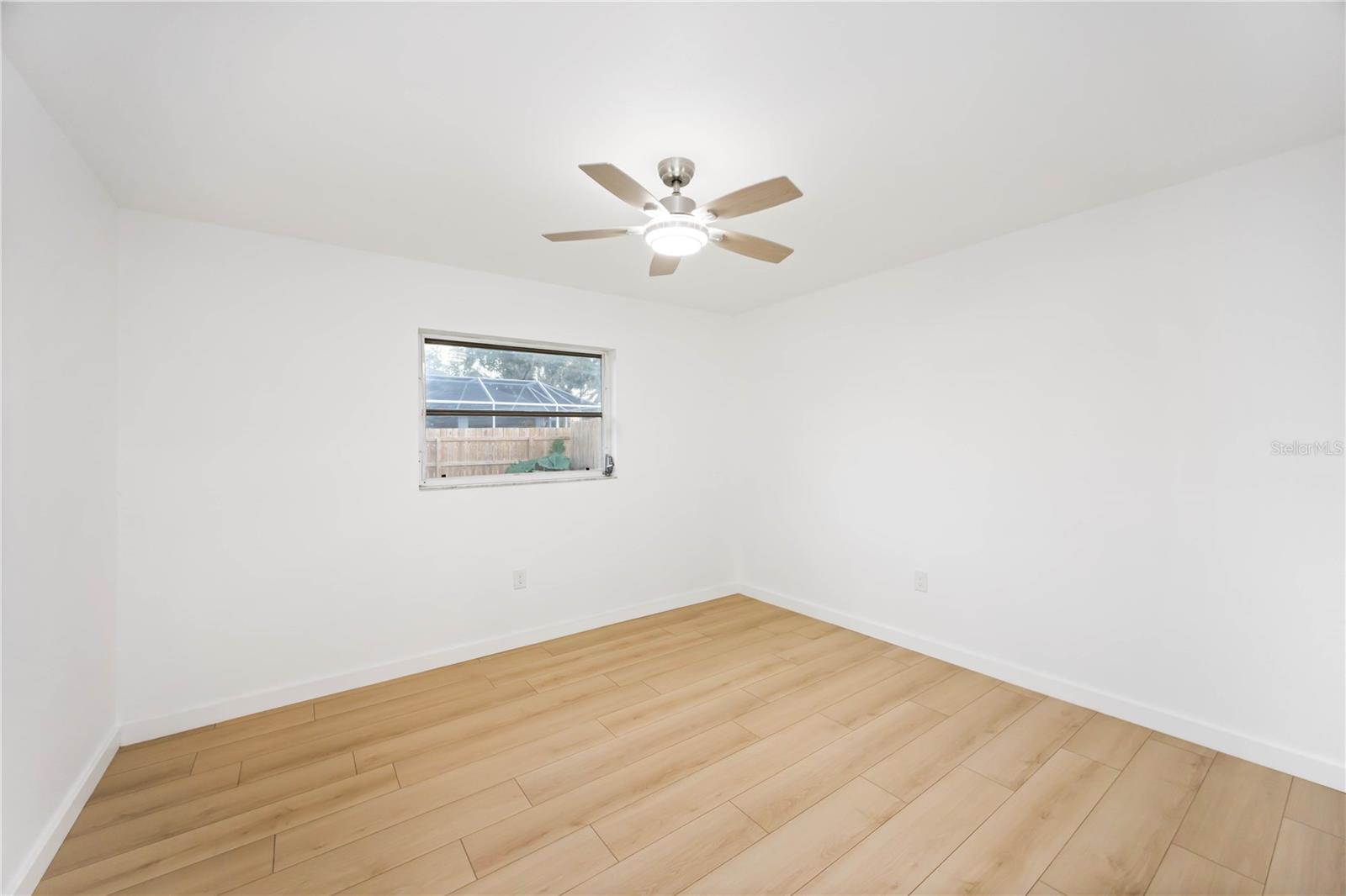 LAKE SARASOTA - Residential