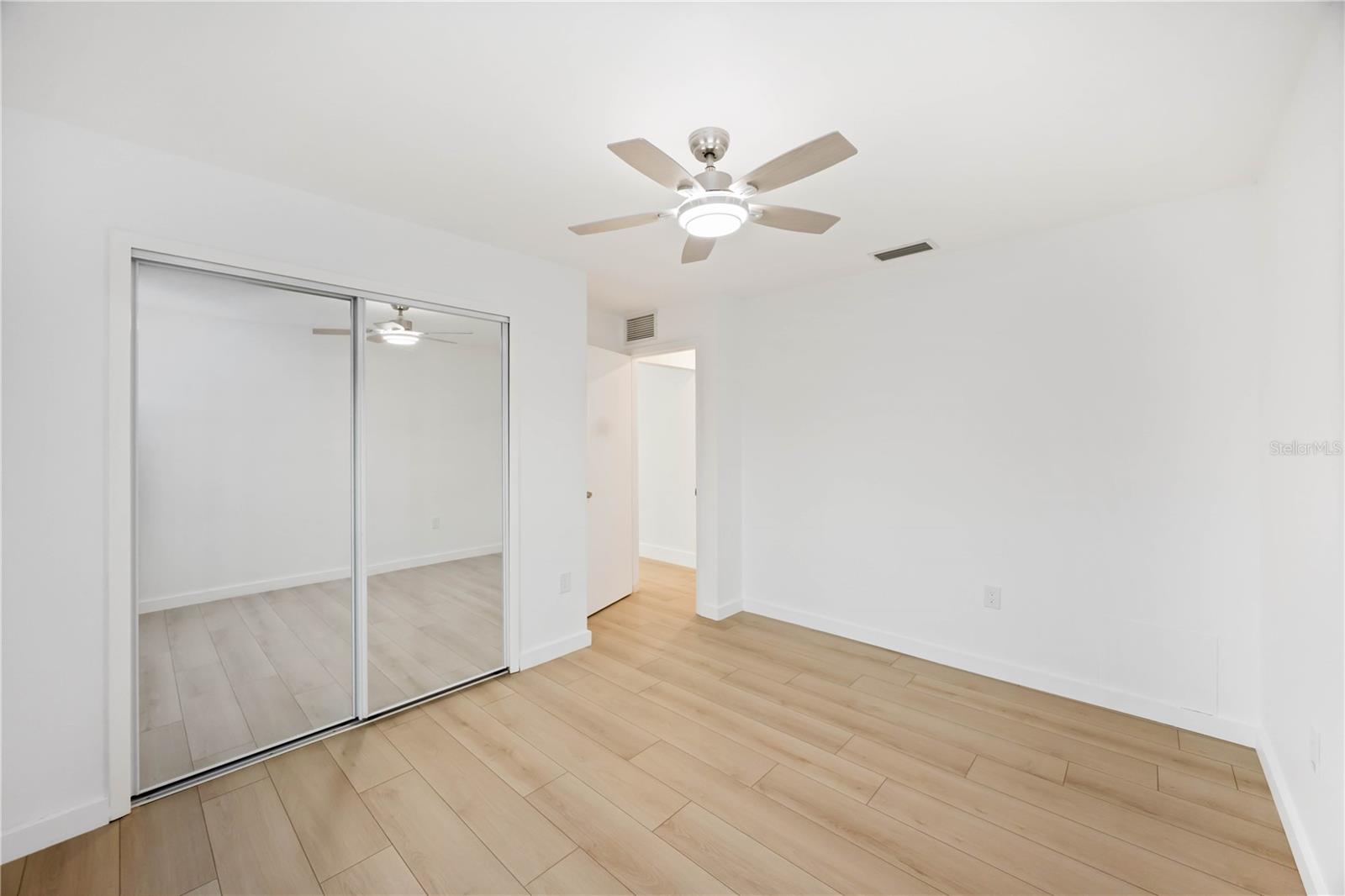 LAKE SARASOTA - Residential