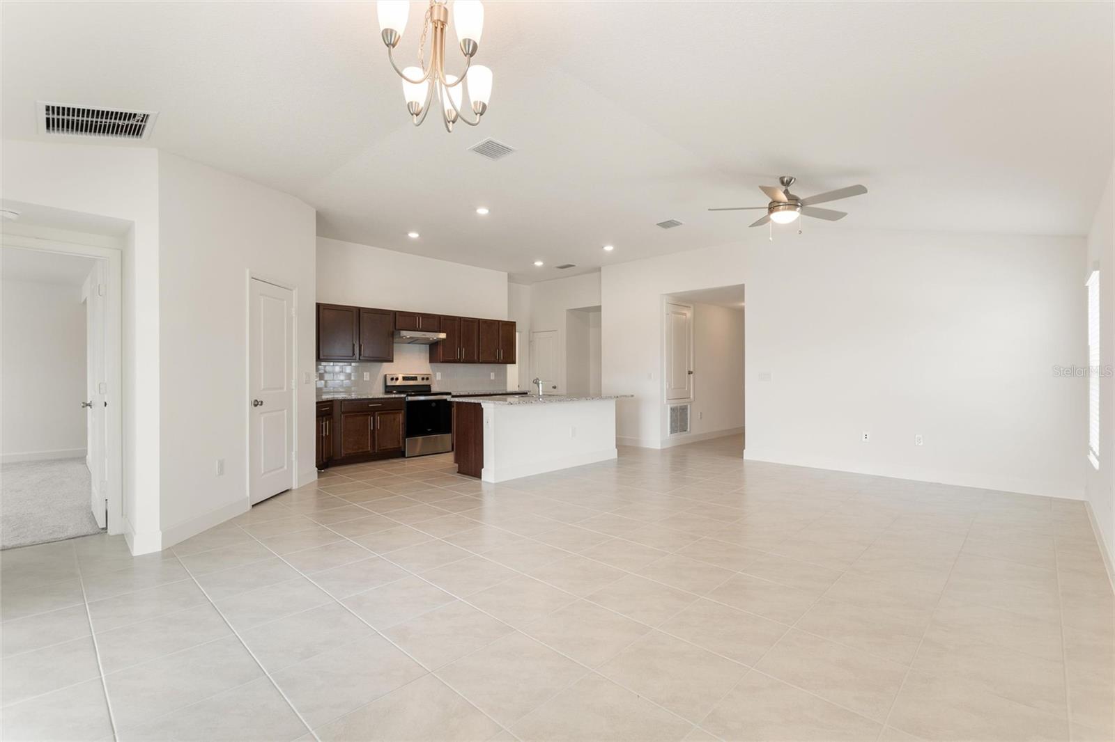 BELLAVIVA PH 2 - Residential