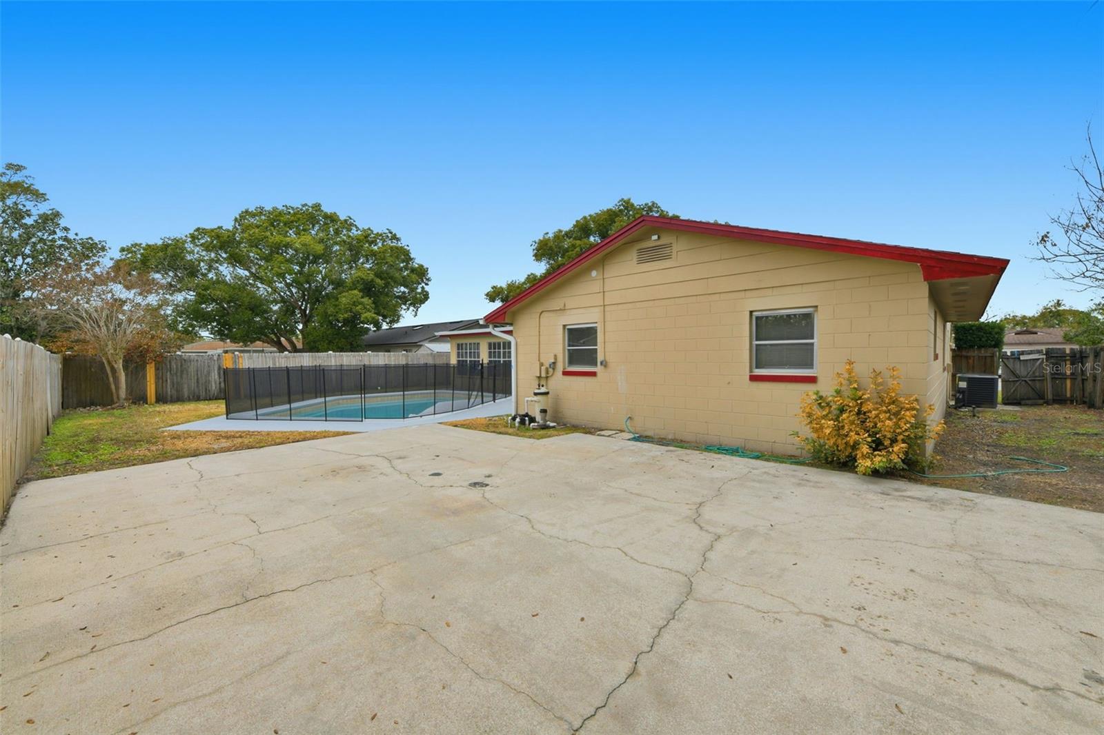 EASTBROOK SUB UNIT 14 - Residential