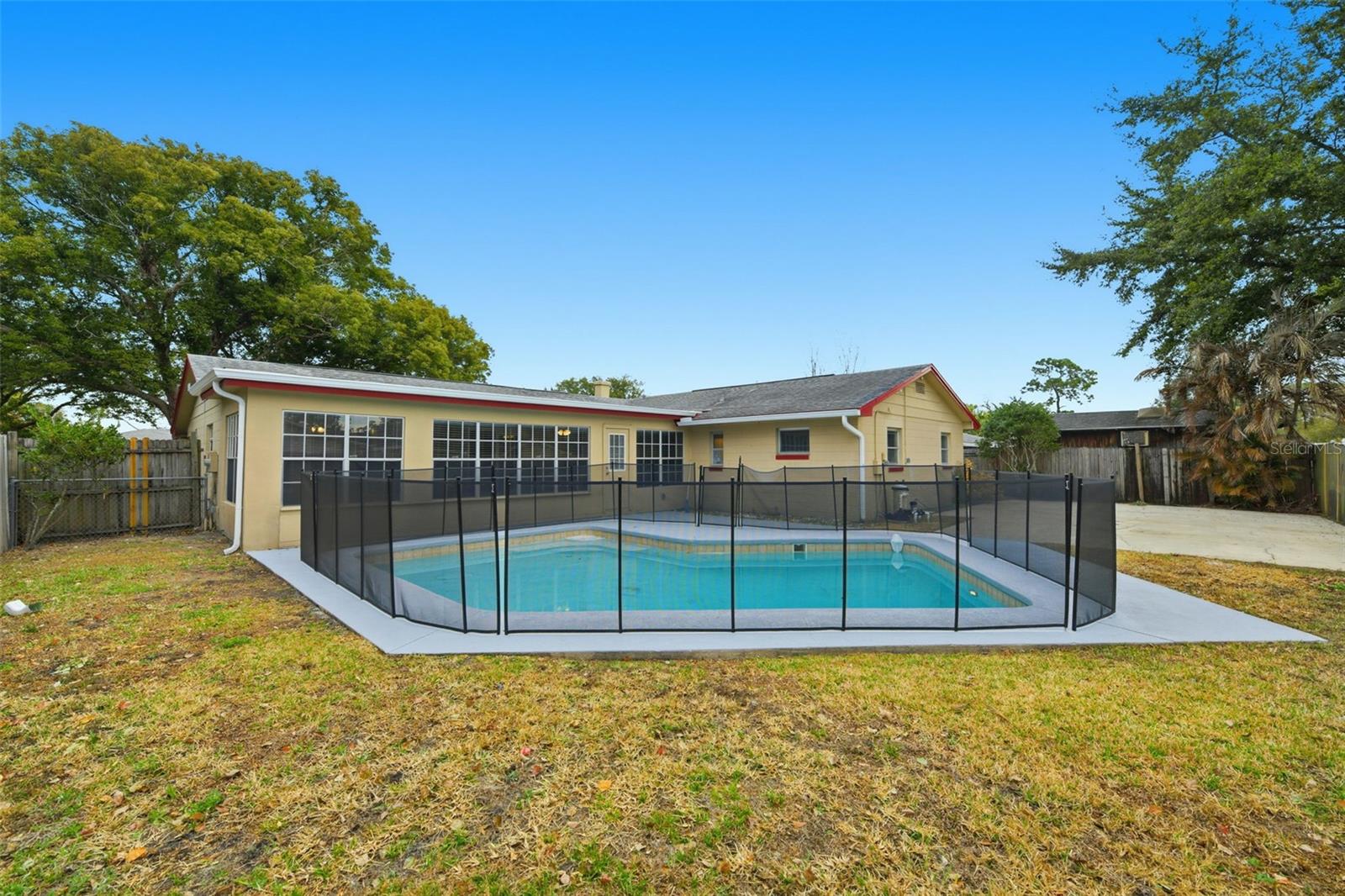 EASTBROOK SUB UNIT 14 - Residential