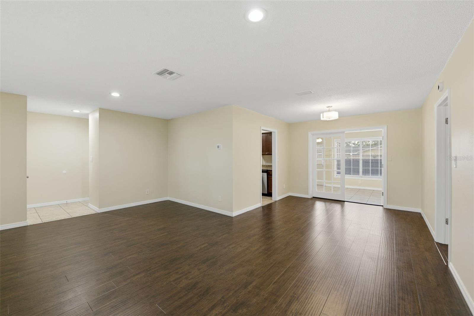 EASTBROOK SUB UNIT 14 - Residential